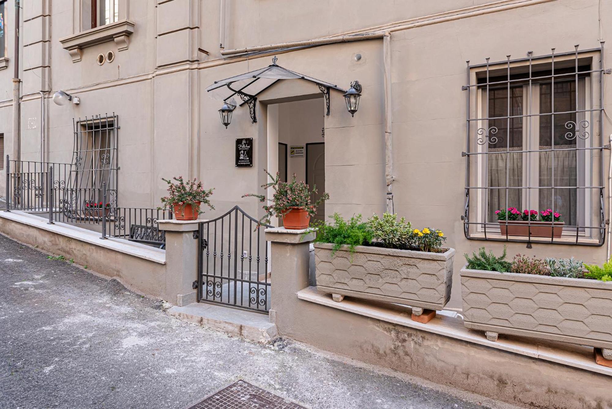 Guest house Helle Hus - 200m From Piazza Bologna Metro And 10 Minutes From The Colosseum