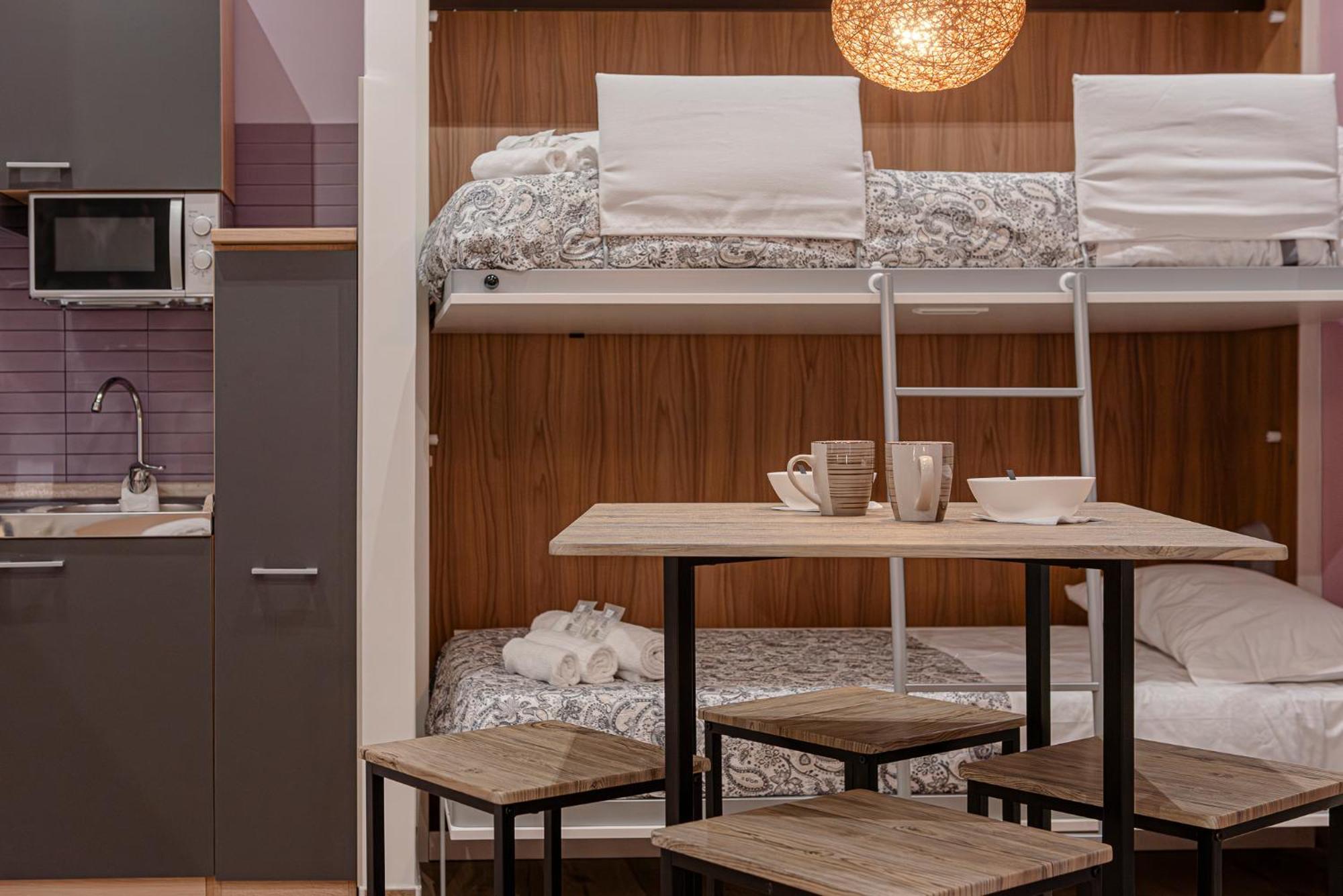 Guest house Helle Hus - 200m From Piazza Bologna Metro And 10 Minutes From The Colosseum Rome
