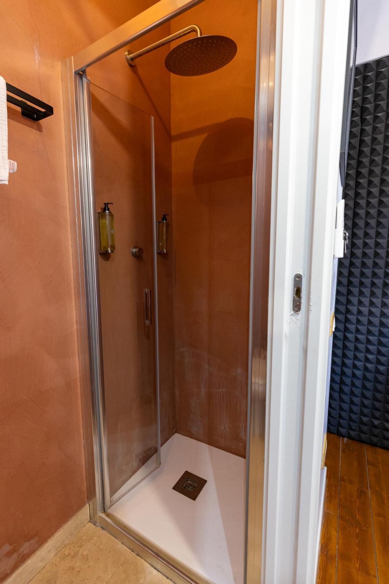Guest house Mytinyhome Festina Lente