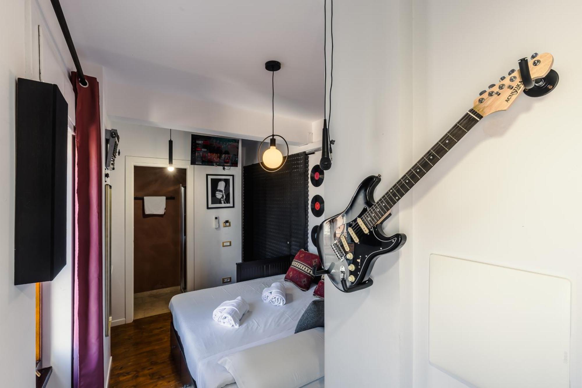 Mytinyhome Festina Lente * Rome