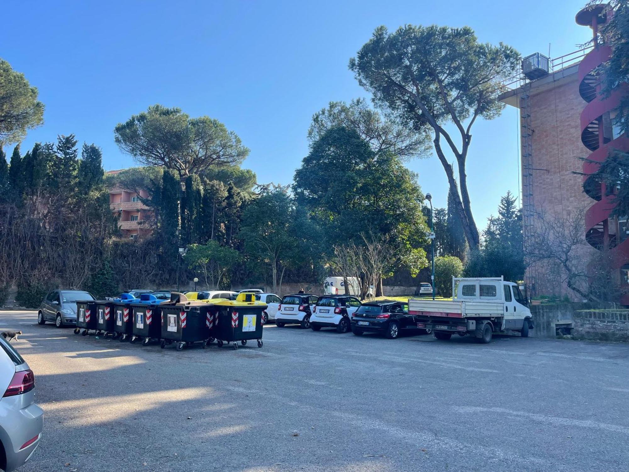 Modern 10 Min Vatican Parking&pool Apartment Rome