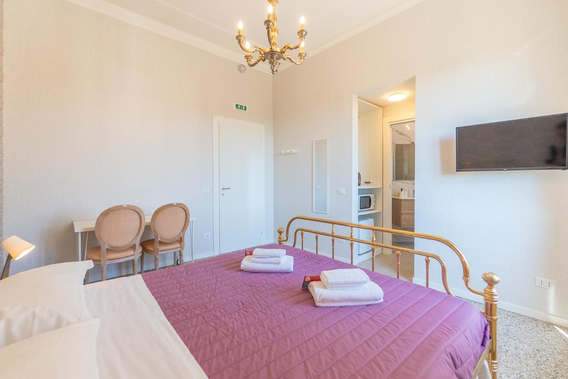 Floret San Giovanni Bed & Breakfast Rome