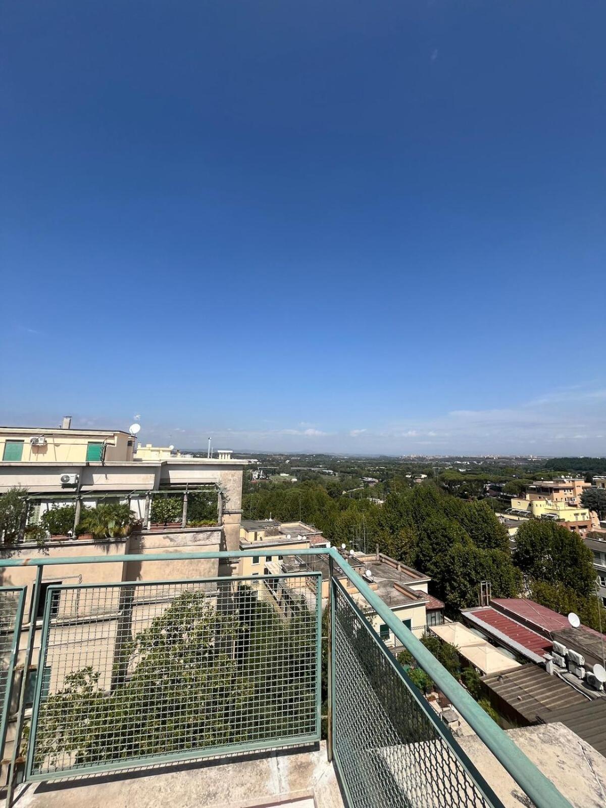 Mrbrown - Parioli A Gem With A Great View *
