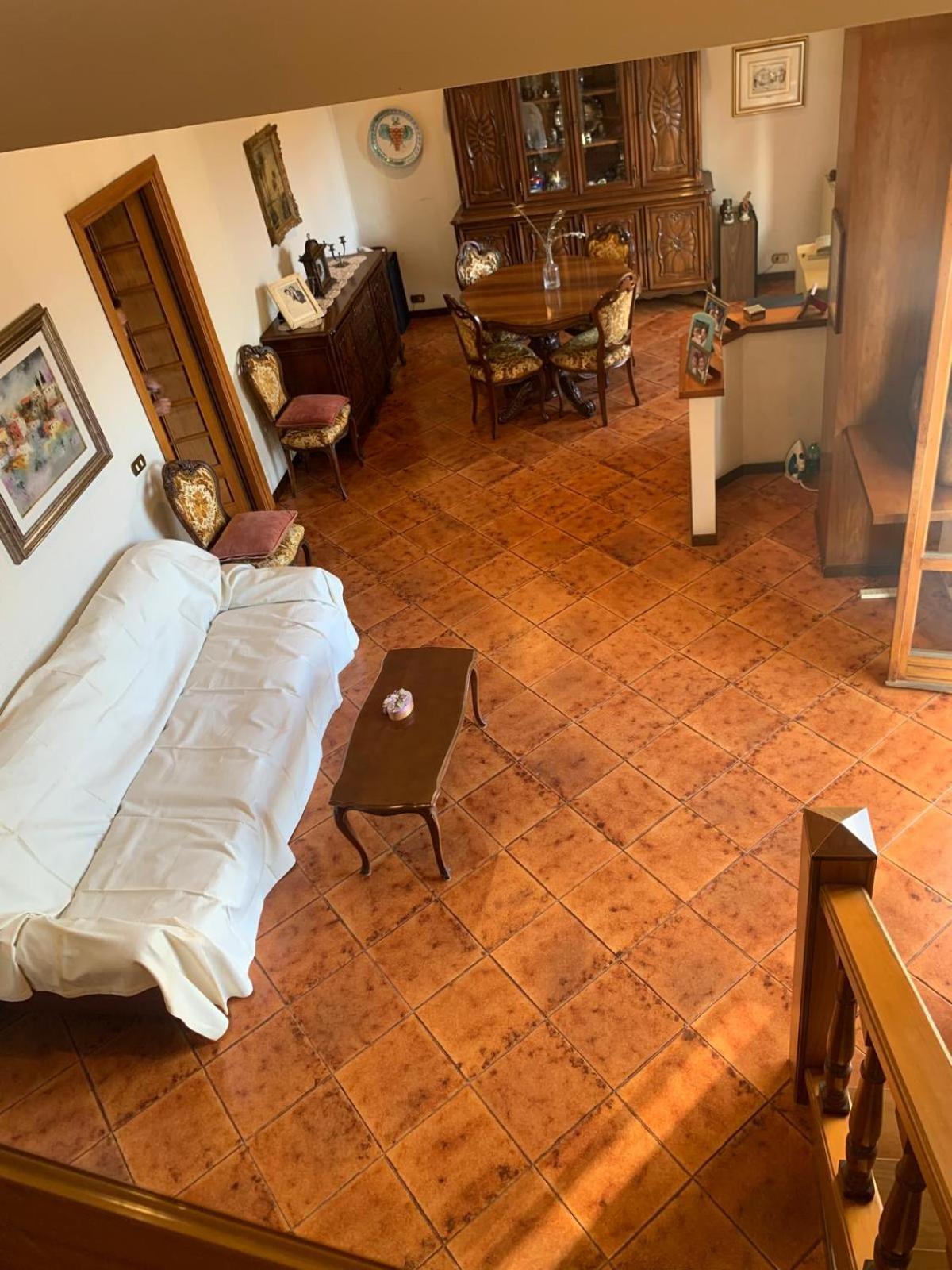 Grande Su Due Livelli Con Terrazza Appartamento *