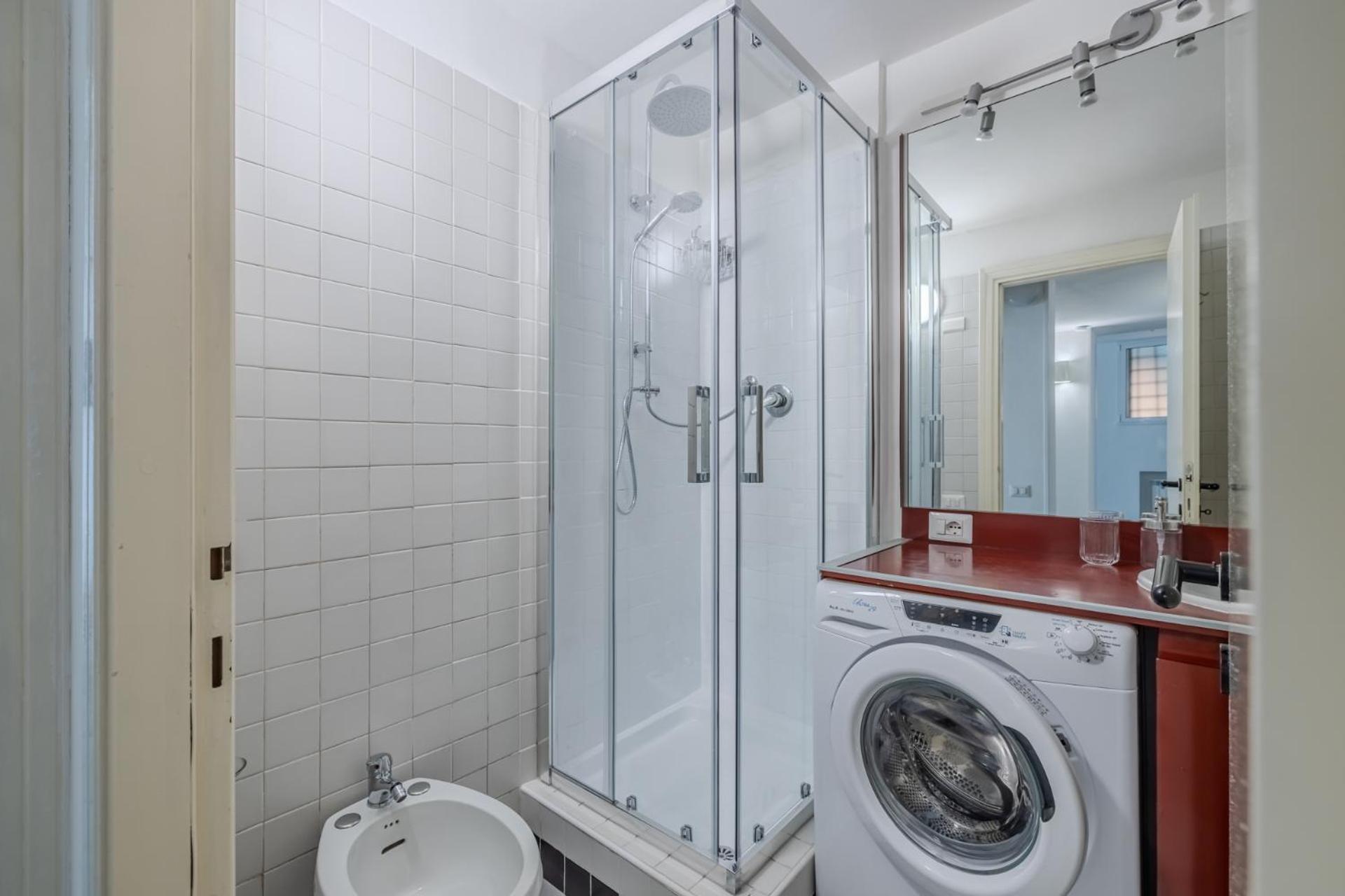 Vibrant Trastevere 2 Bedrooms On Via Del Moro * Rome