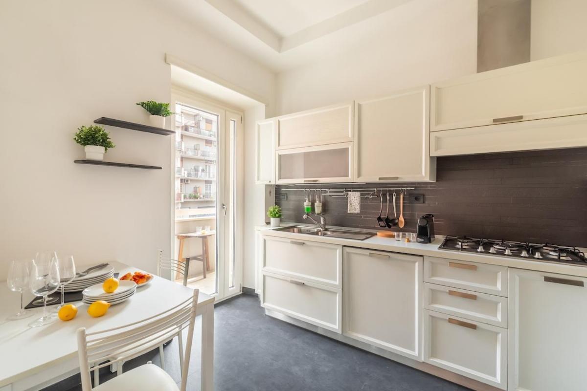 Elegante E Luminoso Con Metro Vicina Apartment Rome