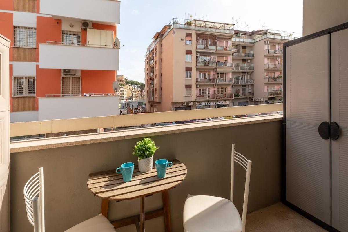 Elegante E Luminoso Con Metro Vicina Apartment *