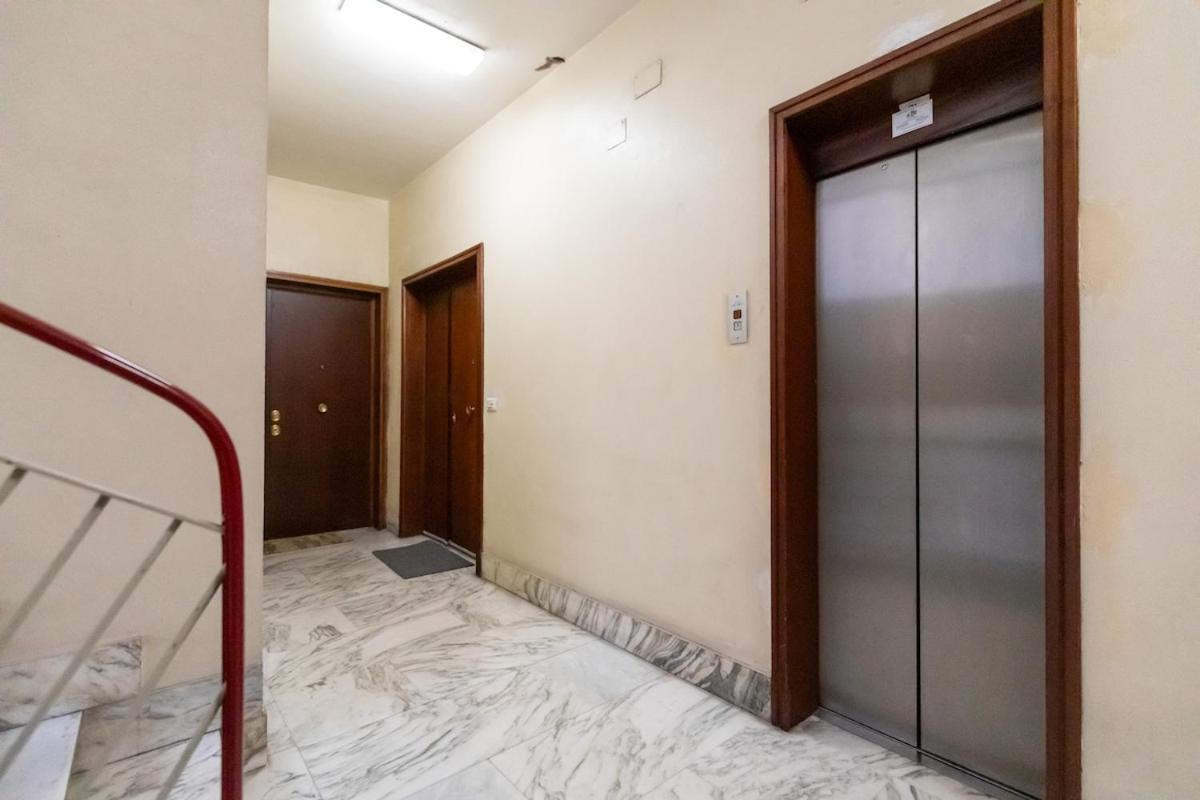 Elegante E Luminoso Con Metro Vicina Rome