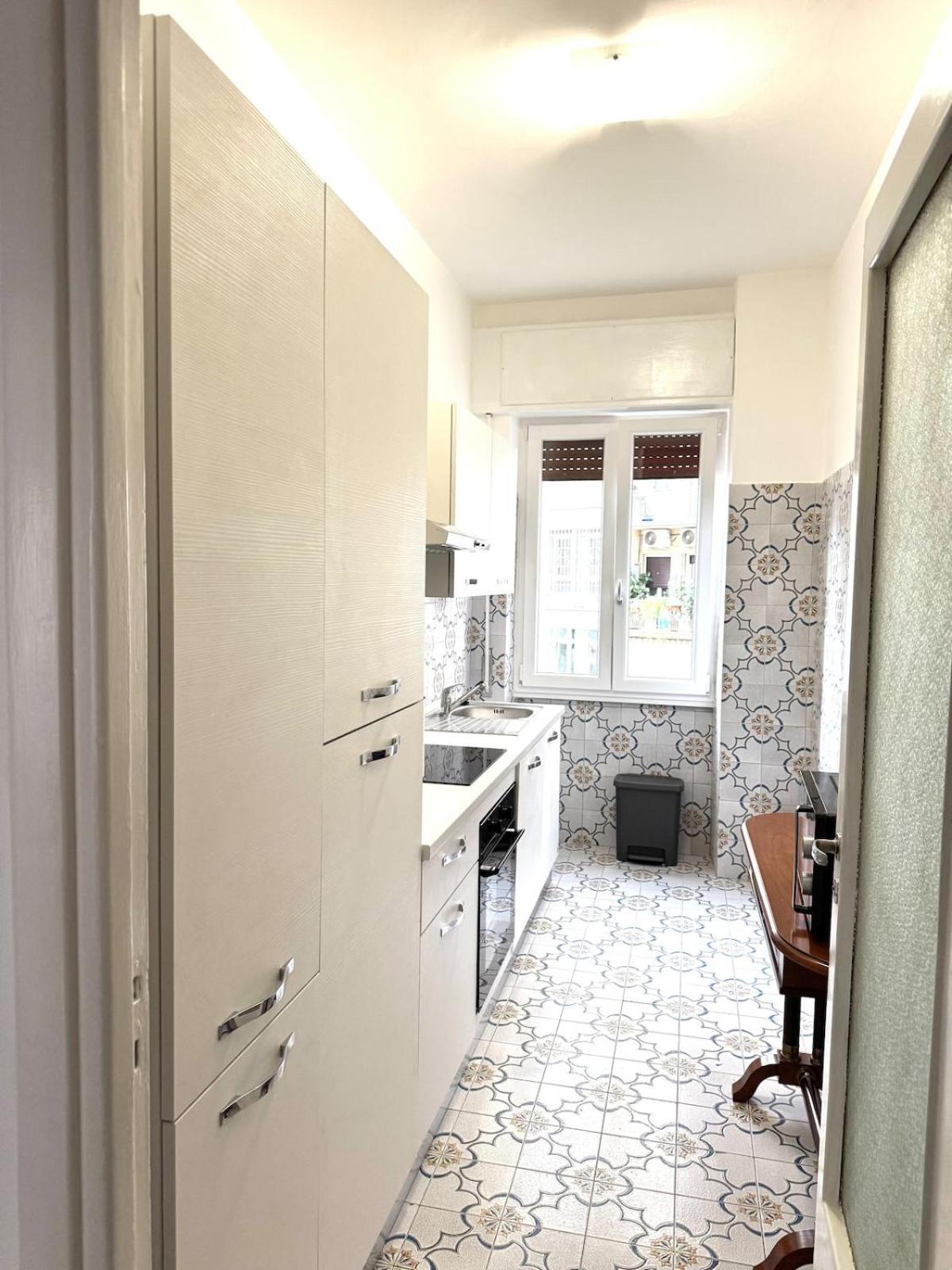 Piramide-ostiense Two Bedroom * Rome