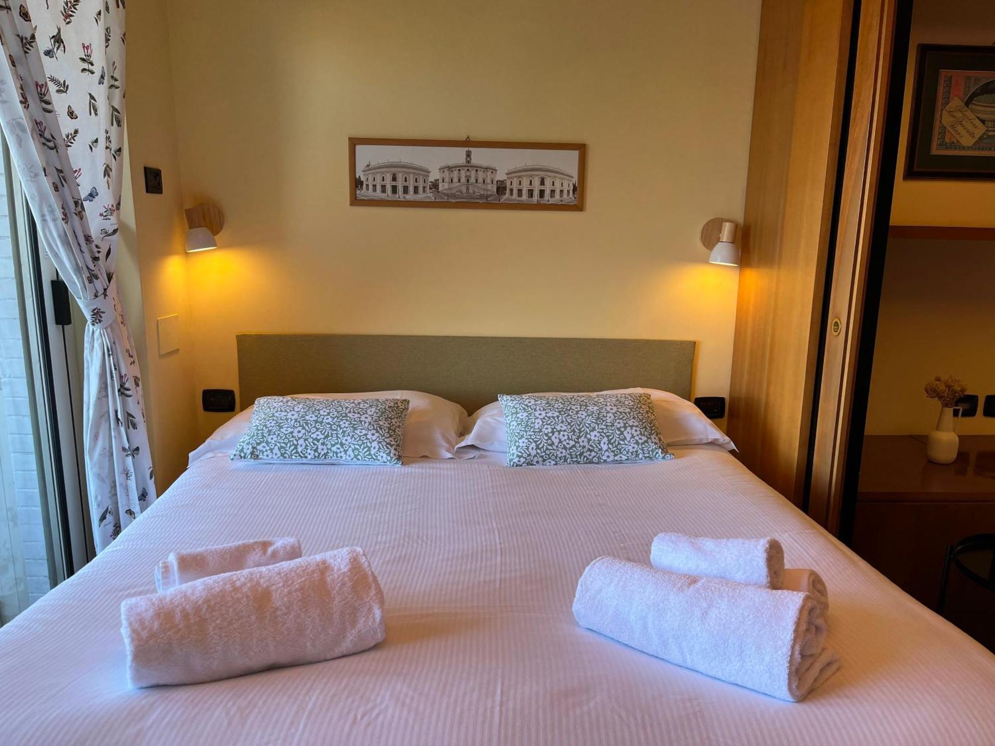 Delmirani's Book - Vatican View Apartment
