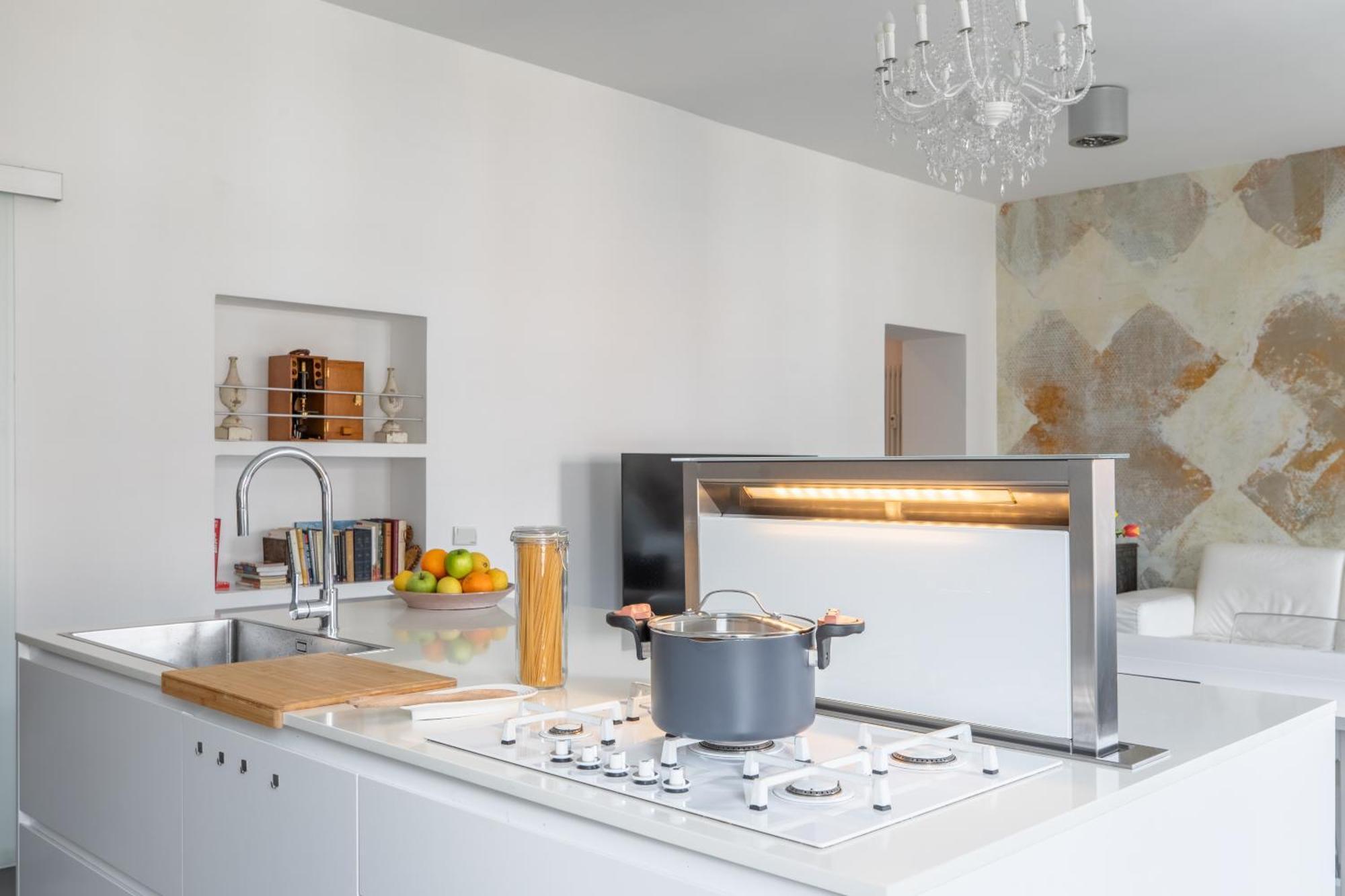 Trastevere Modern 4br 4baths, Wifi, Ac, Custom Kitchen, Living Appartamento Roma
