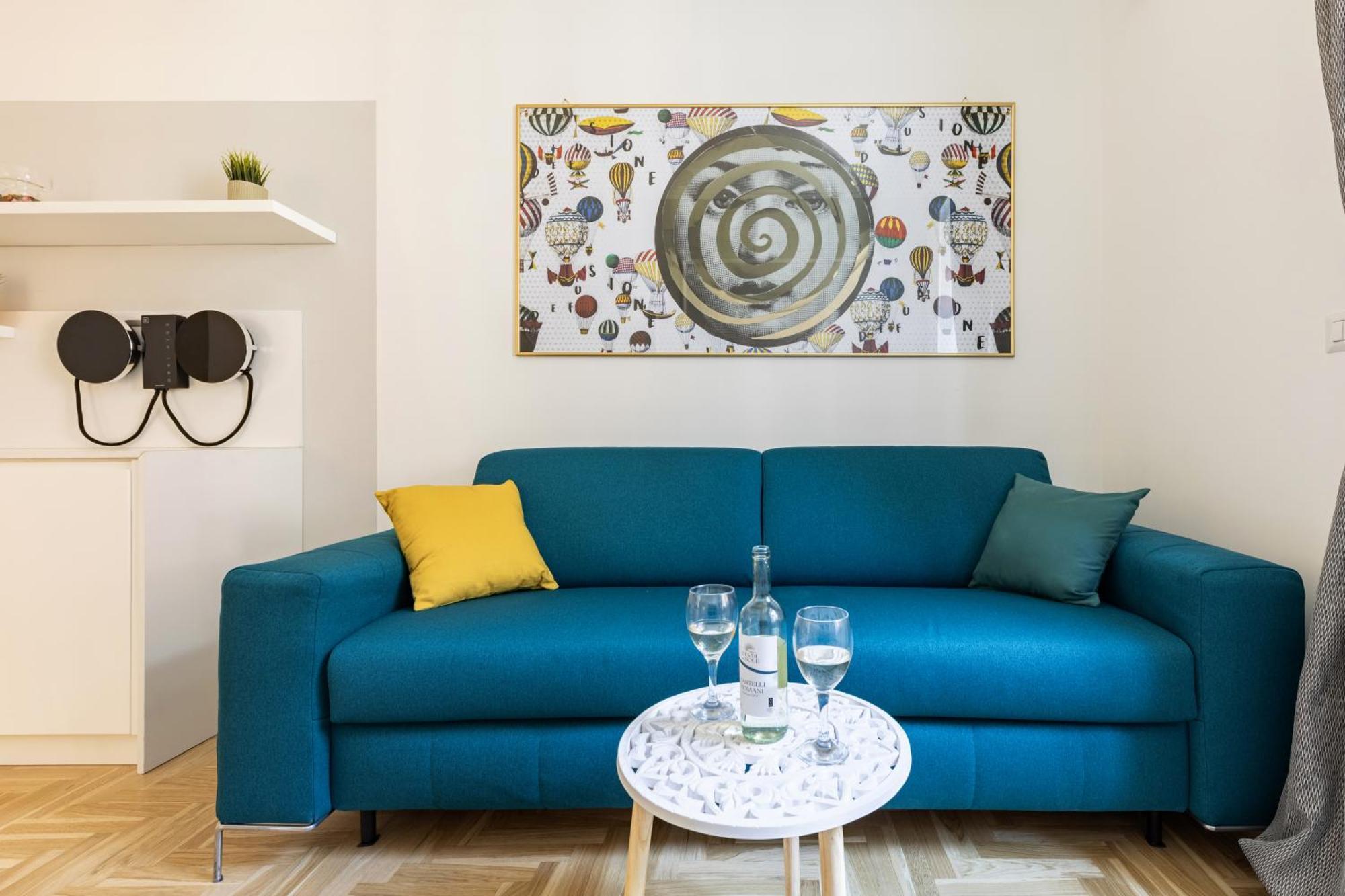 Apartment Hostly-puccini Luxury Home-near Colosseum & Trevi Rome