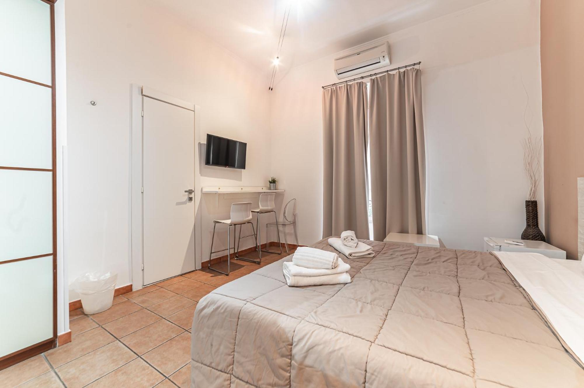 Cristel Cozy - Termini Train Station Bed & Breakfast *