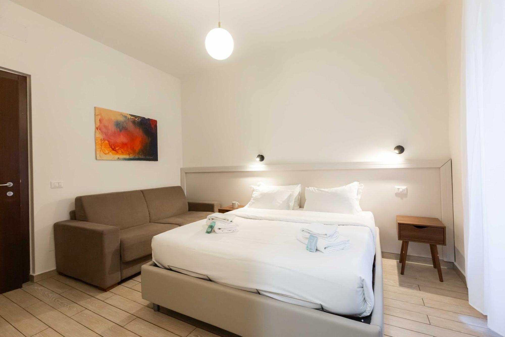 Renovated 2-bdr Flat Statuto - Zen 51 * Rome