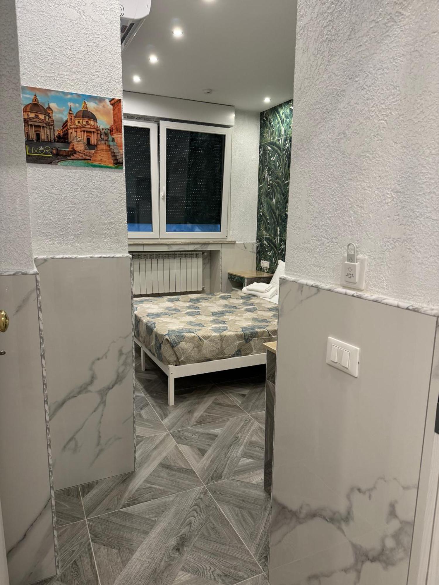 Luxor Eco Casa E Per Vacanze In Centro Piazza Bologna, Colosseo, Piazza Di Spagna, Vaticano, San Pietro, Sapienza, Fontana Di Trevi, Piazza Navona, Trastevere, Tiburtina, Termini, Aeroporto 2*