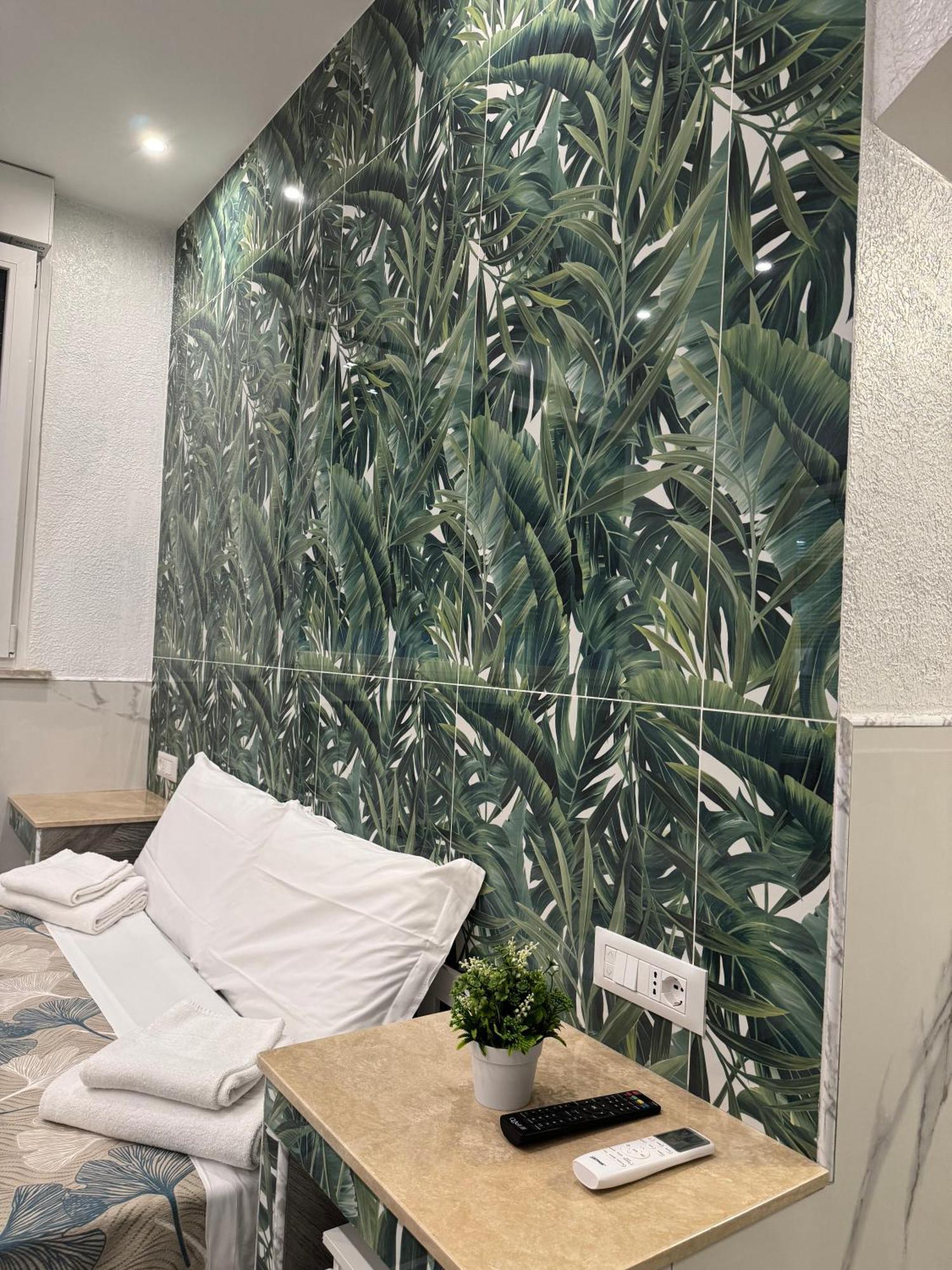 Bed & Breakfast Luxor Eco Casa E Per Vacanze In Centro Piazza Bologna, Colosseo, Piazza Di Spagna, Vaticano, San Pietro, Sapienza, Fontana Di Trevi, Piazza Navona, Trastevere, Tiburtina, Termini, Aeroporto 2*