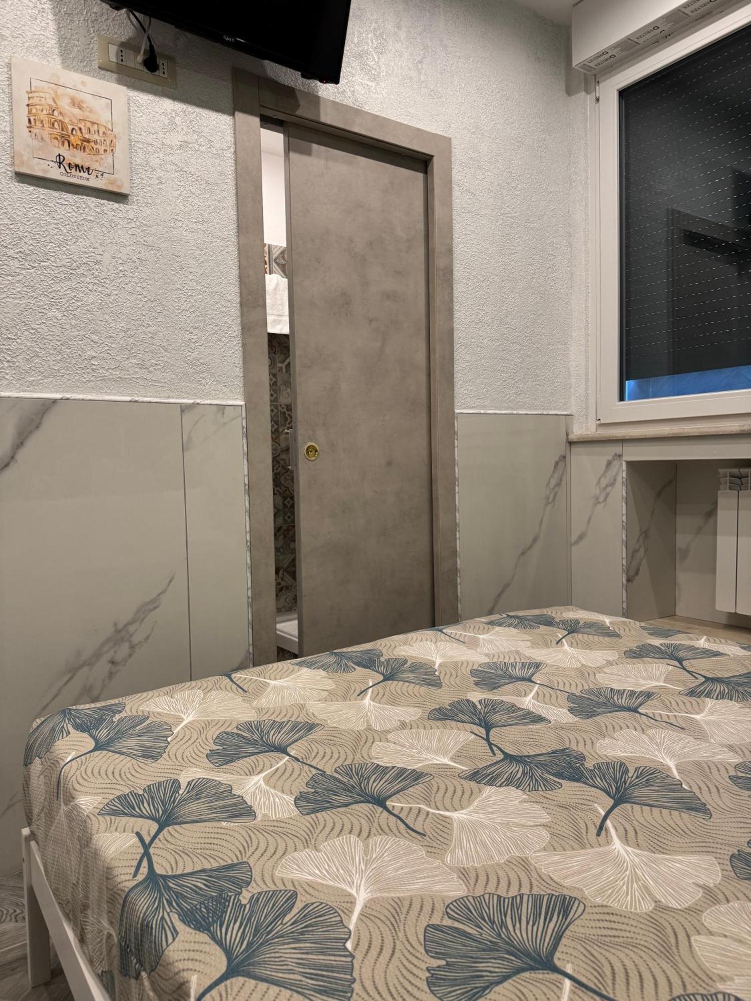 Luxor Eco Casa E Per Vacanze In Centro Piazza Bologna, Colosseo, Piazza Di Spagna, Vaticano, San Pietro, Sapienza, Fontana Di Trevi, Piazza Navona, Trastevere, Tiburtina, Termini, Aeroporto Bed & Breakfast Rome