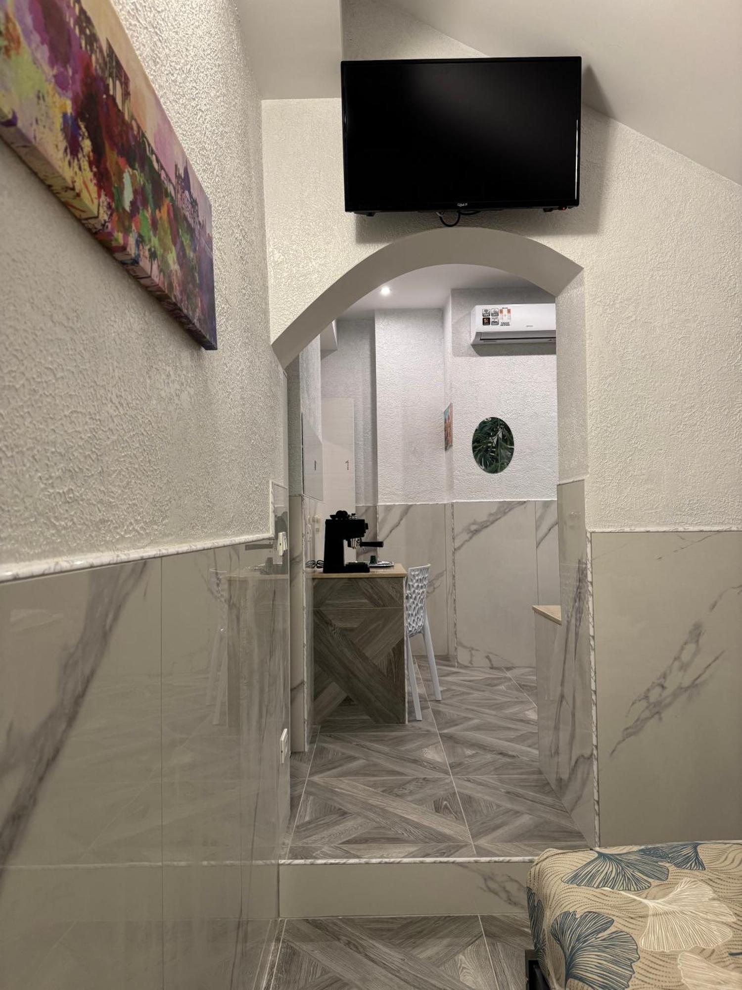 Luxor Eco Casa E Per Vacanze In Centro Piazza Bologna, Colosseo, Piazza Di Spagna, Vaticano, San Pietro, Sapienza, Fontana Di Trevi, Piazza Navona, Trastevere, Tiburtina, Termini, Aeroporto Bed & Breakfast 2*