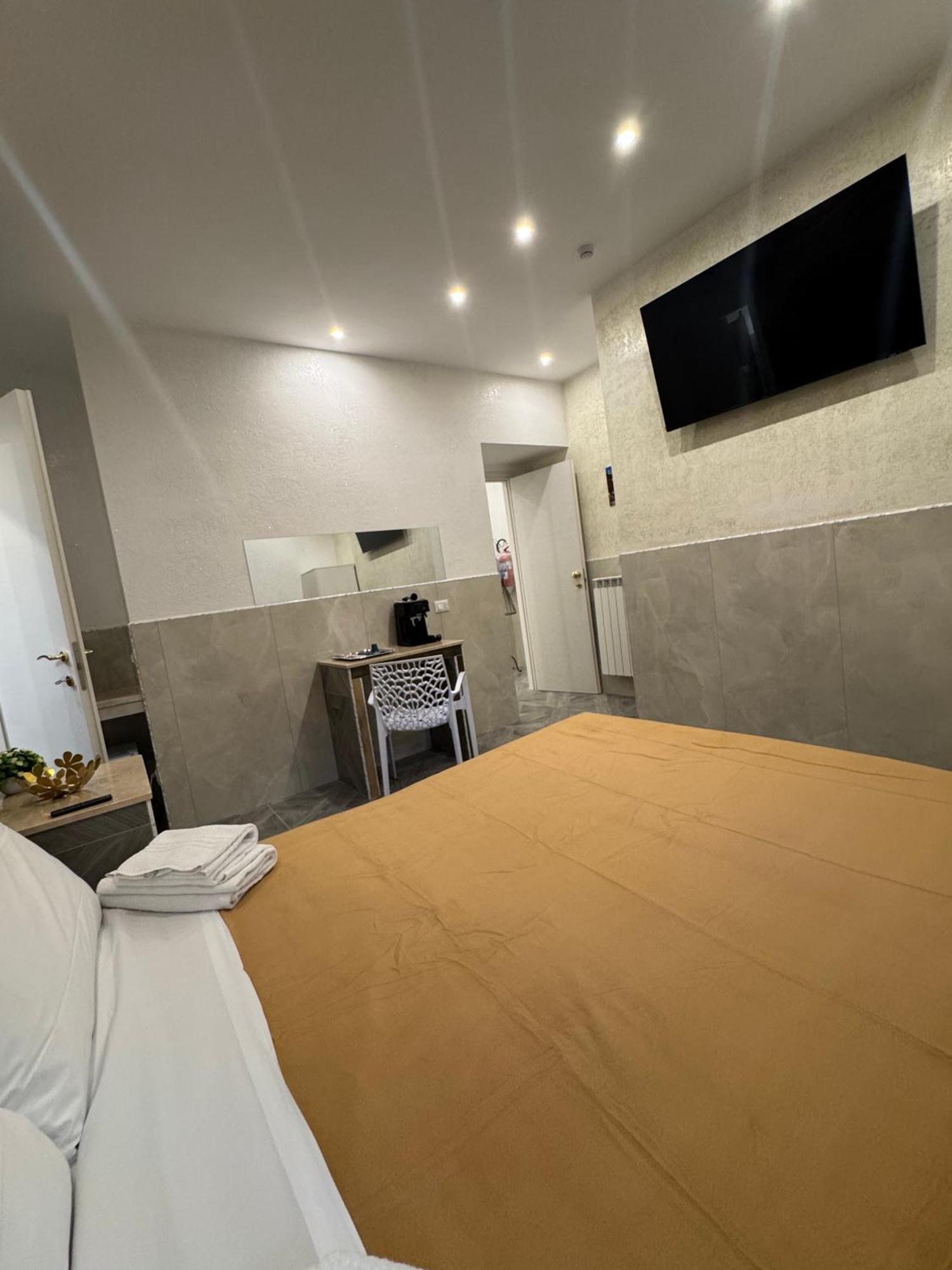 Bed & Breakfast Luxor Eco Casa E Per Vacanze In Centro Piazza Bologna, Colosseo, Piazza Di Spagna, Vaticano, San Pietro, Sapienza, Fontana Di Trevi, Piazza Navona, Trastevere, Tiburtina, Termini, Aeroporto 2*