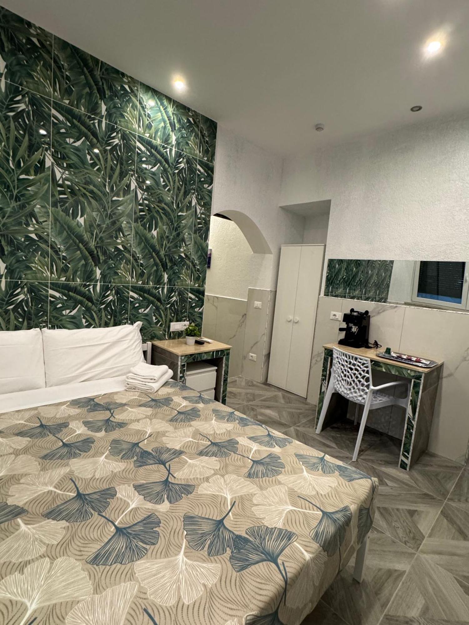 Bed & Breakfast Luxor Eco Casa E Per Vacanze In Centro Piazza Bologna, Colosseo, Piazza Di Spagna, Vaticano, San Pietro, Sapienza, Fontana Di Trevi, Piazza Navona, Trastevere, Tiburtina, Termini, Aeroporto 2*