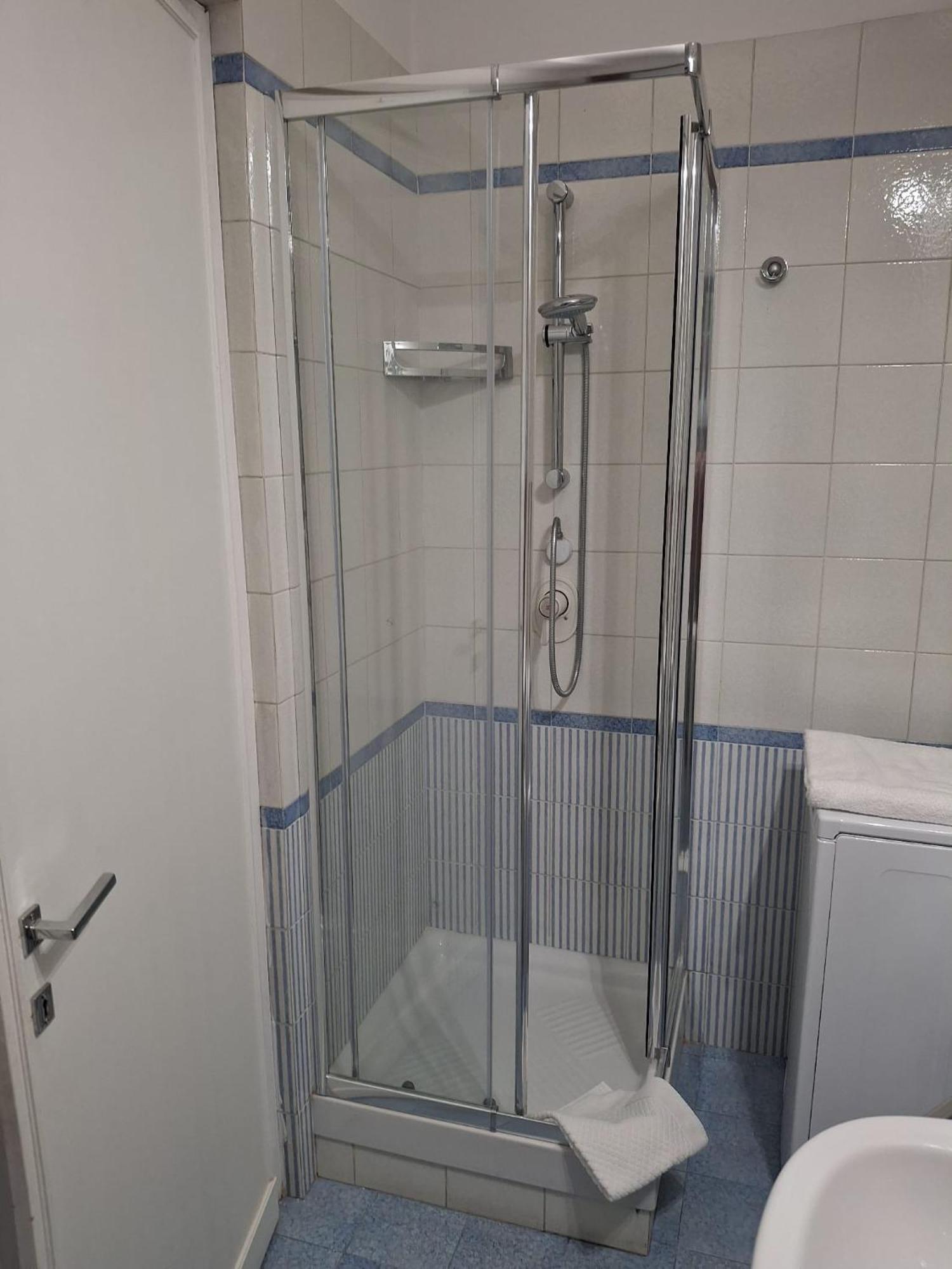 Fleming Hill - Free Private Parking & Garden Apartment Rome