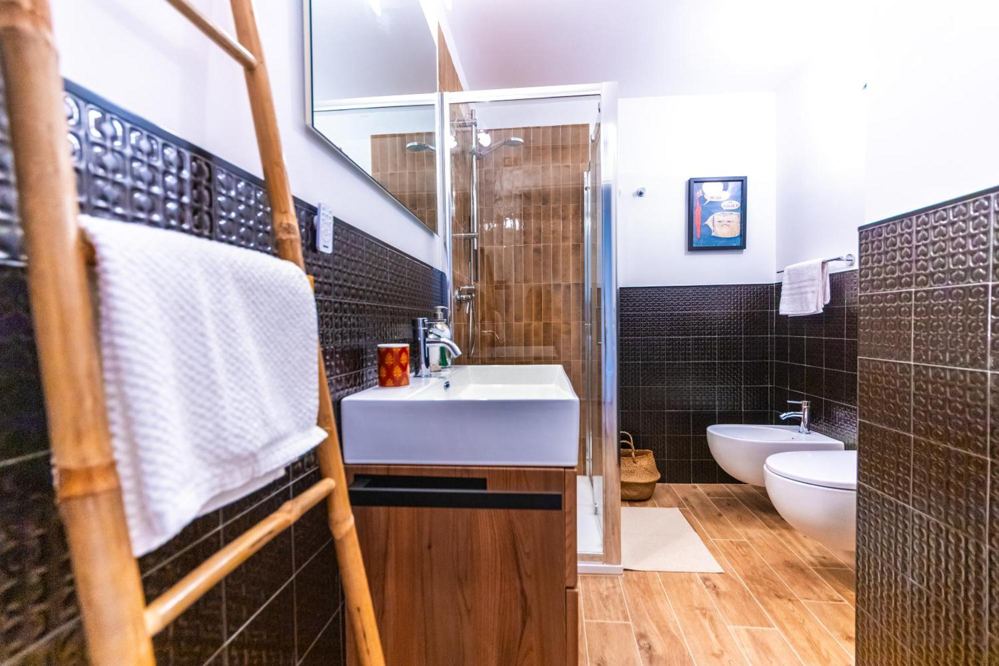 Apartment Casa Fen Palazzo Storico - Re Di Metro A - 2camere2bagni
