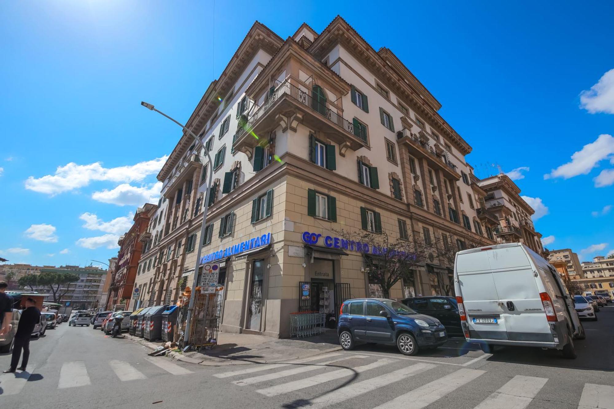 Apartment Casa Fen Palazzo Storico - Re Di Metro A - 2camere2bagni *