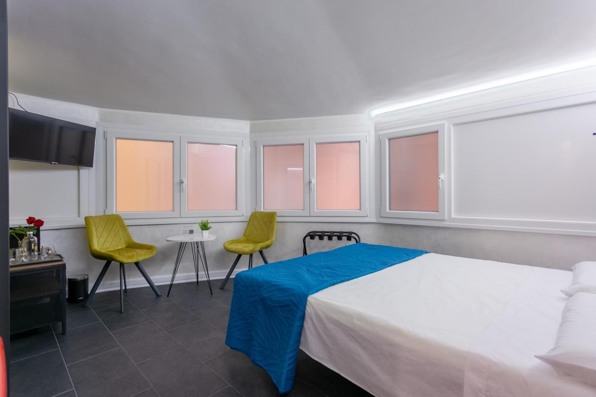 Le Regine - - Adult Only Rome