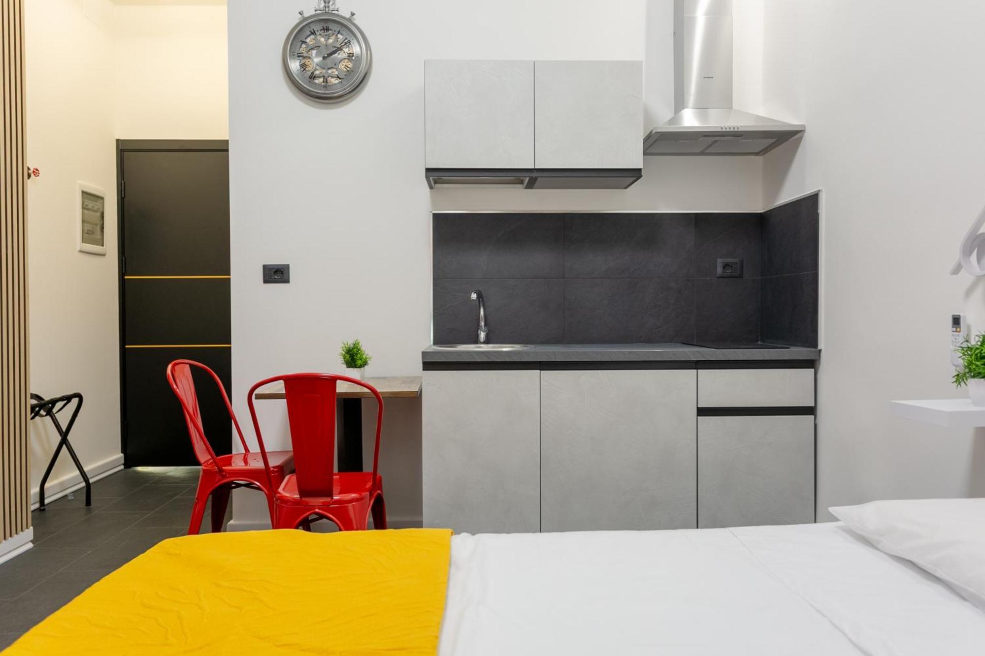 Le Regine - - Adult Only * Rome