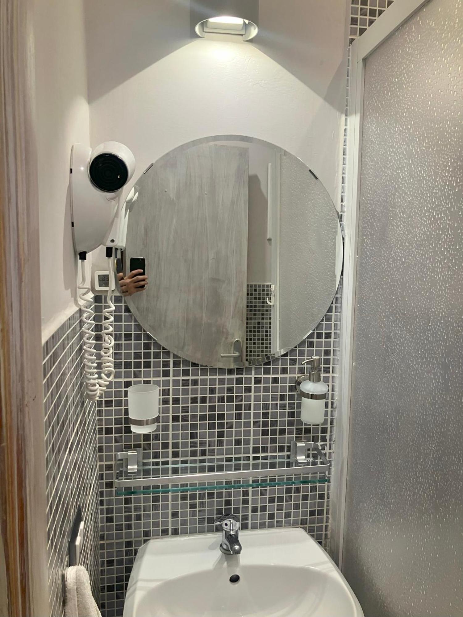 Domus Ferruccio Guest house