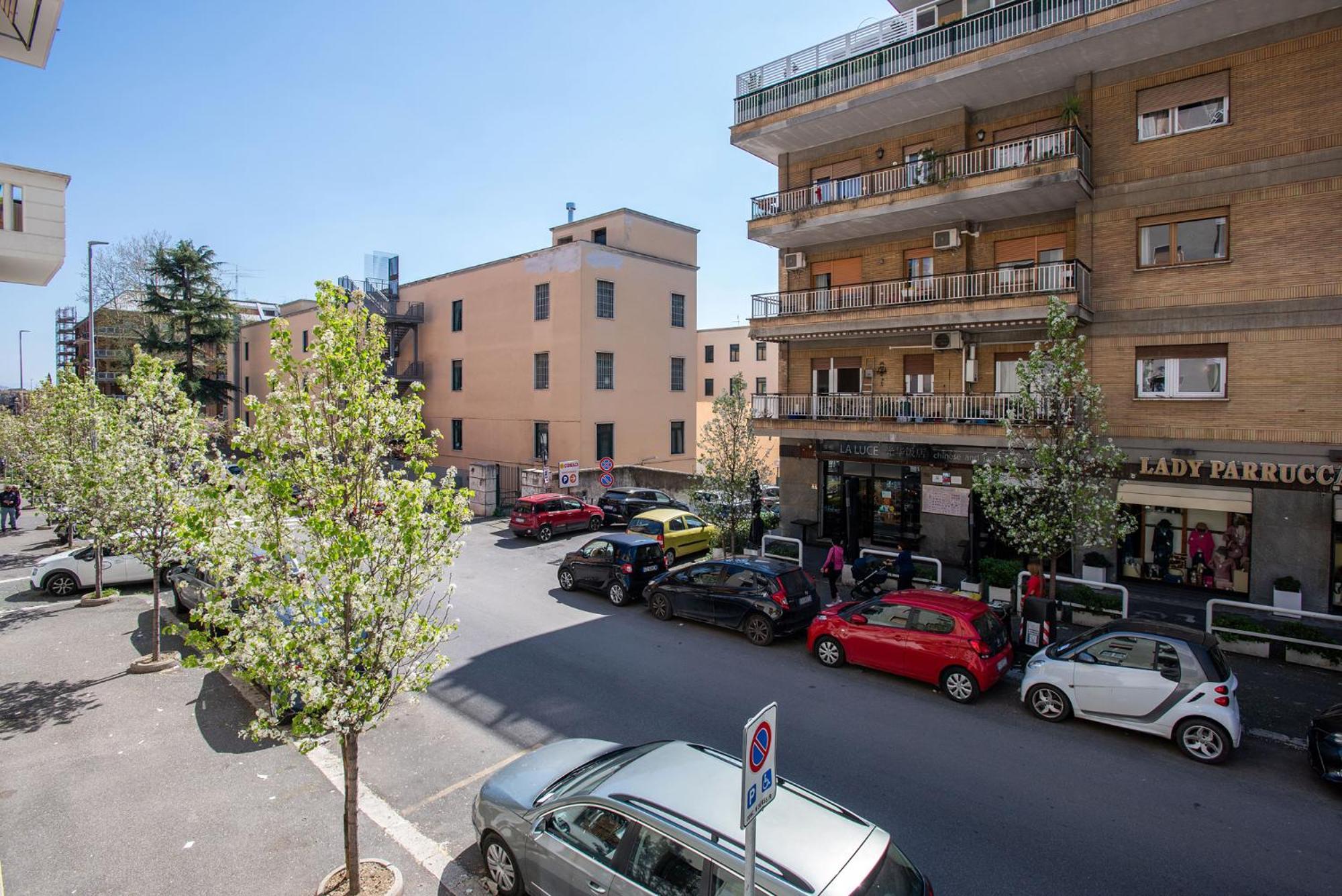 Apartment Carpegna Park By Cornelia Subway