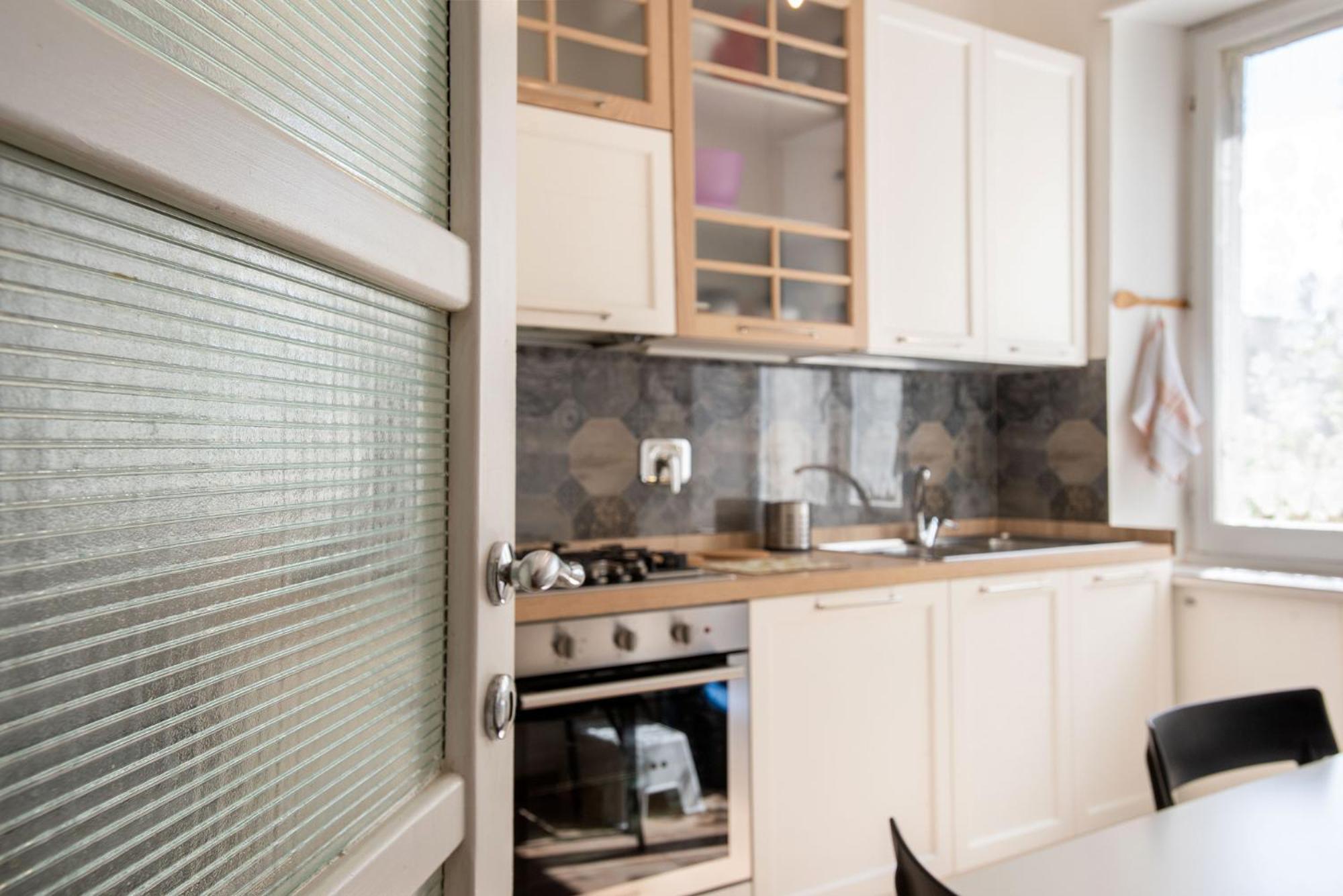 Carpegna Park By Cornelia Subway Apartment *