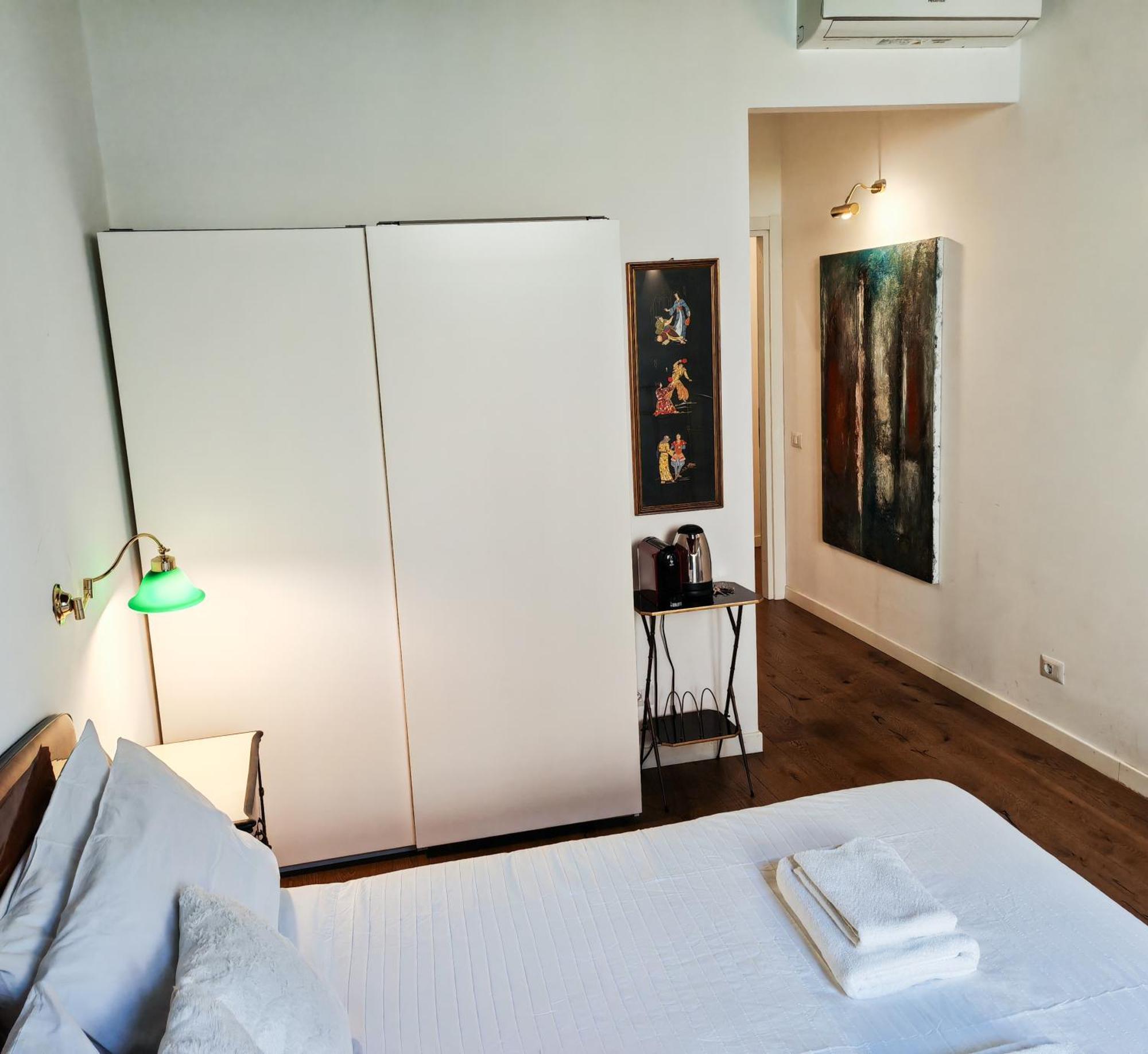 Forum Guest house *