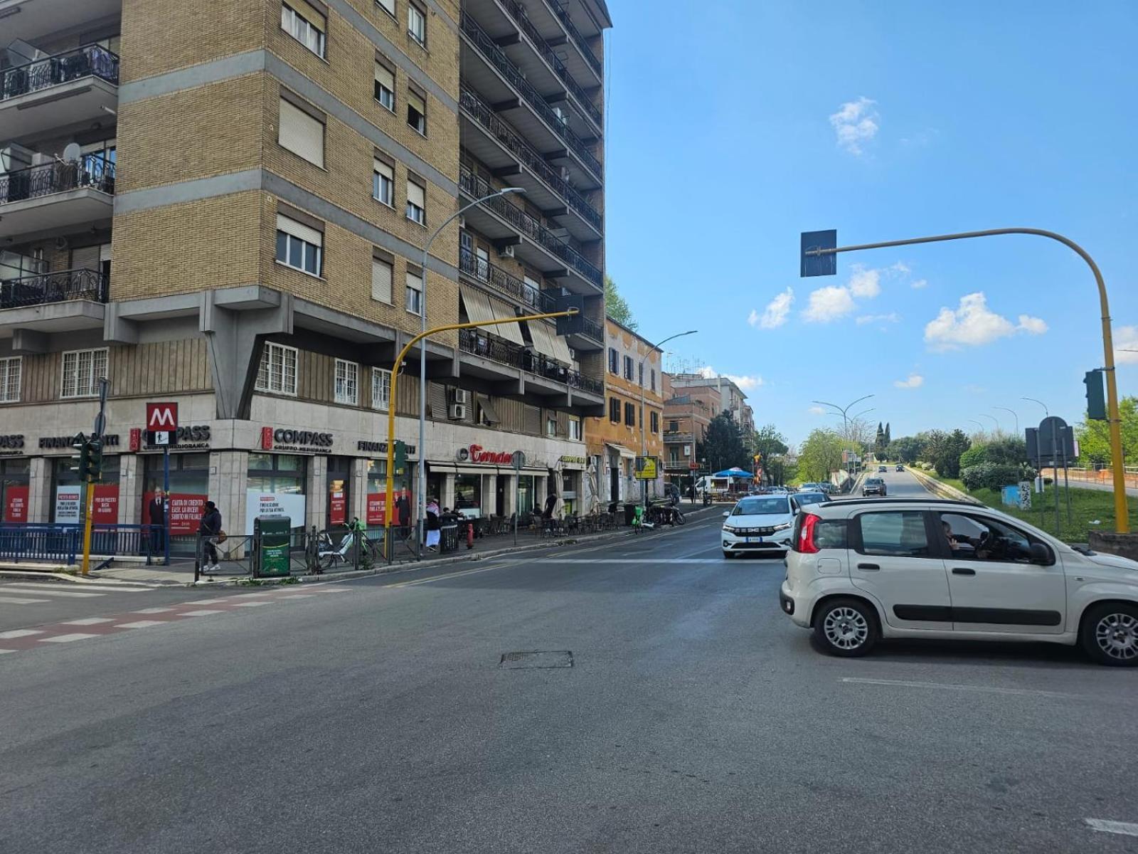 Maloma Intero Fronte Metro A Apartment