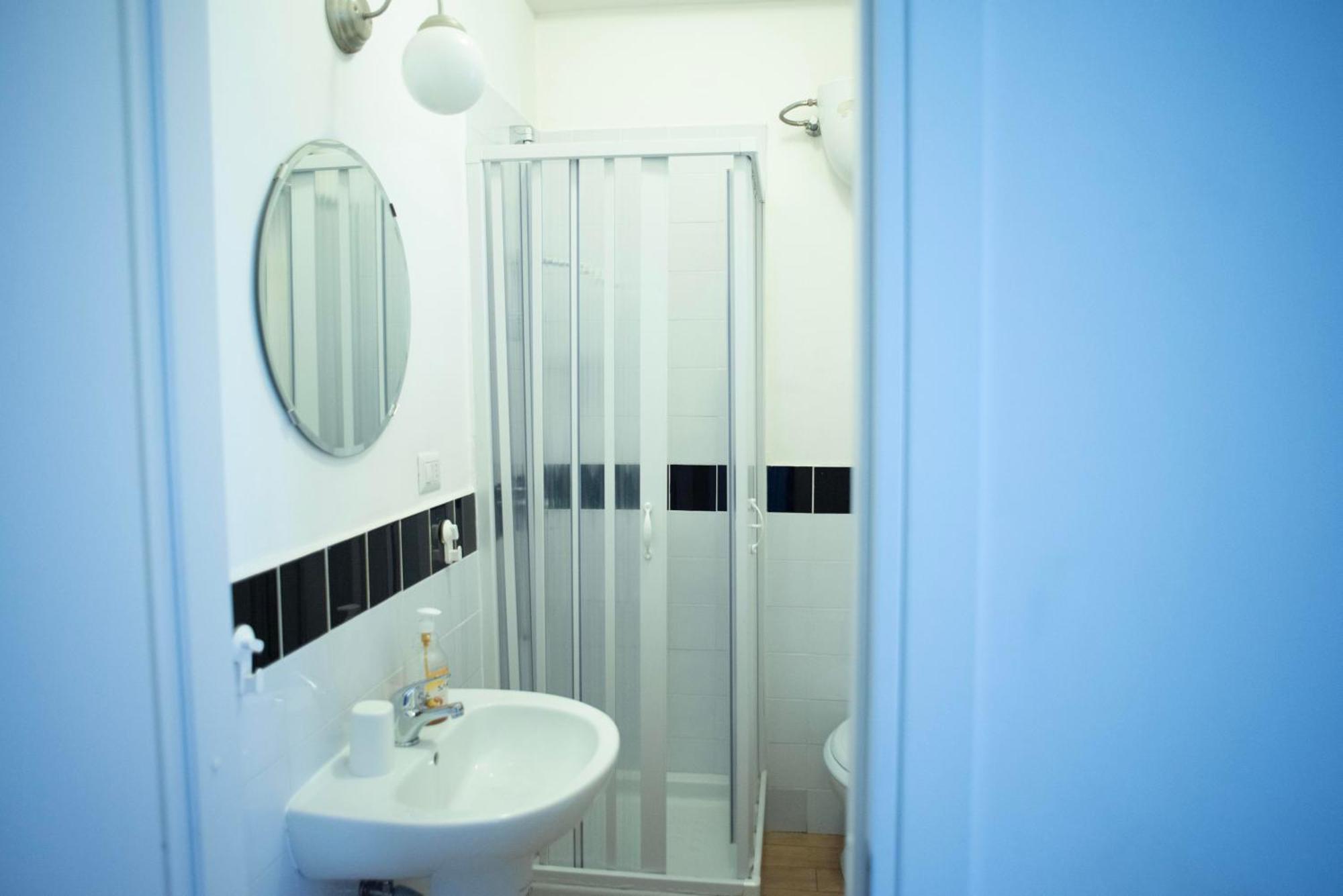 Homestay Cozy Piramide Rome