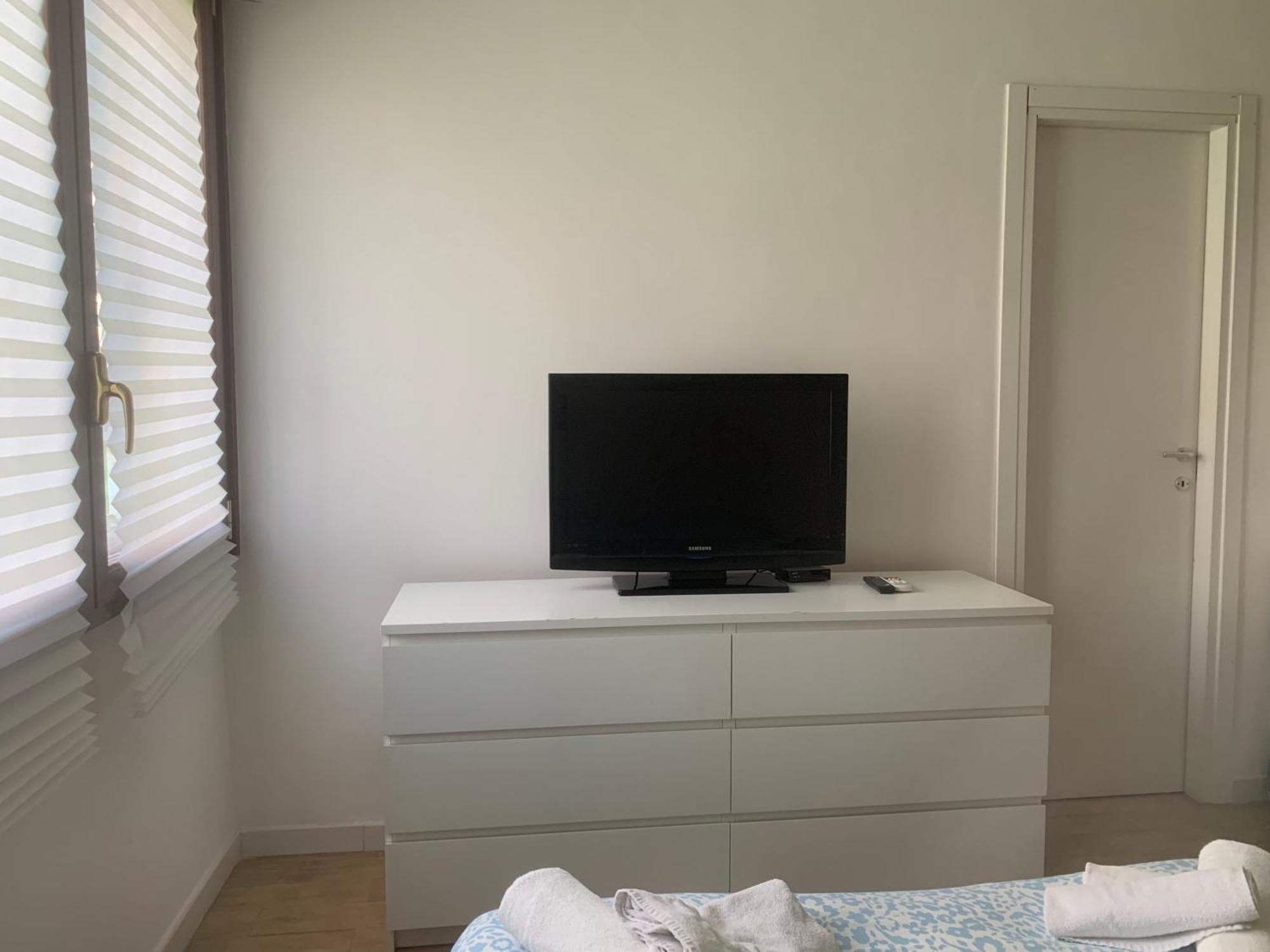Cozy Piramide Homestay Rome