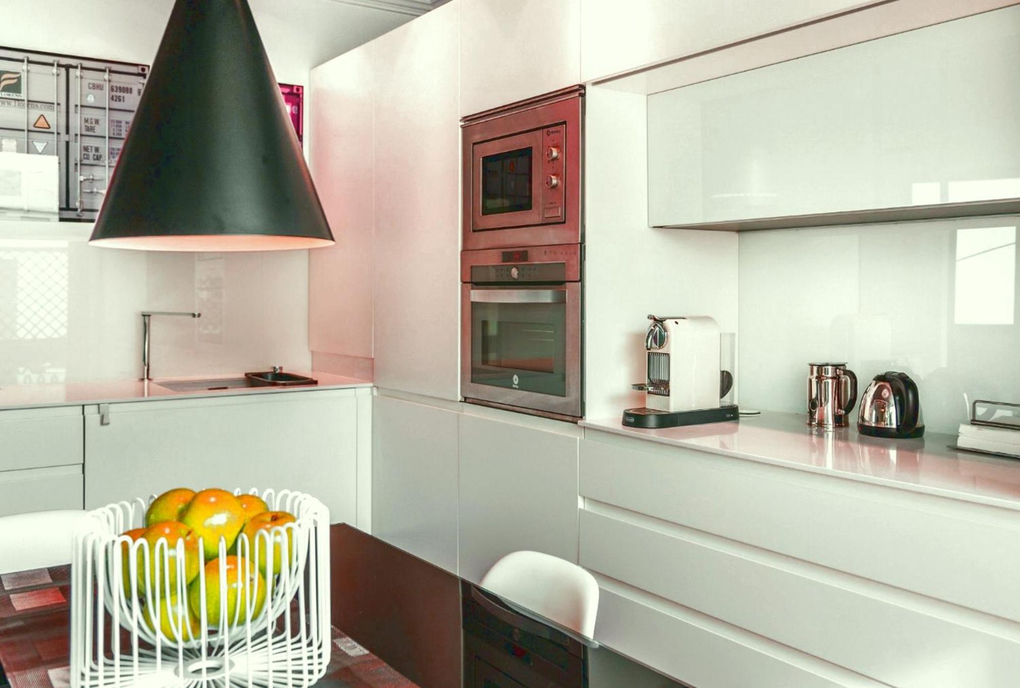 Modern 4 Bedrooms Apartment