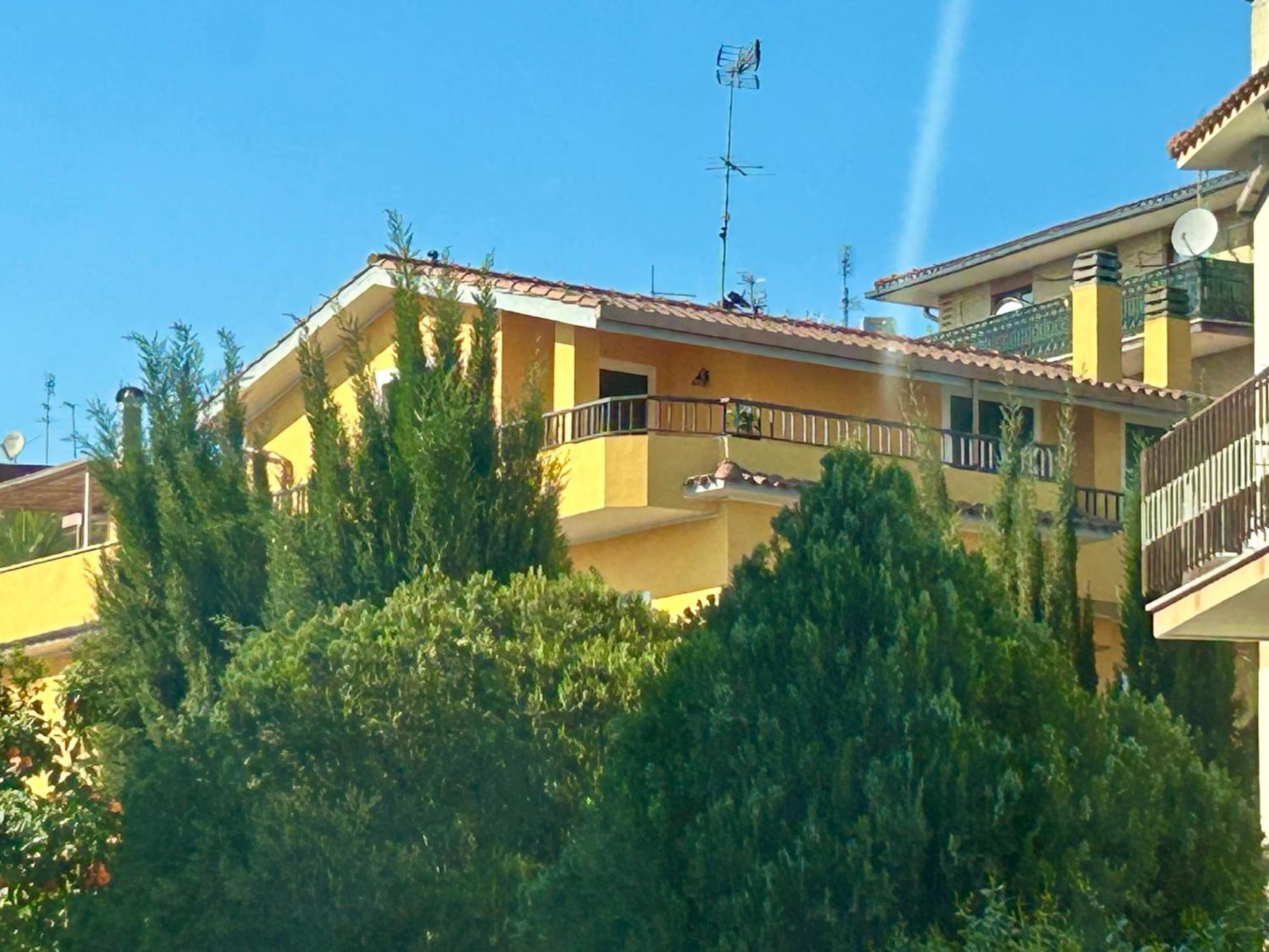 Grande Su Due Livelli Con Terrazza Appartamento *