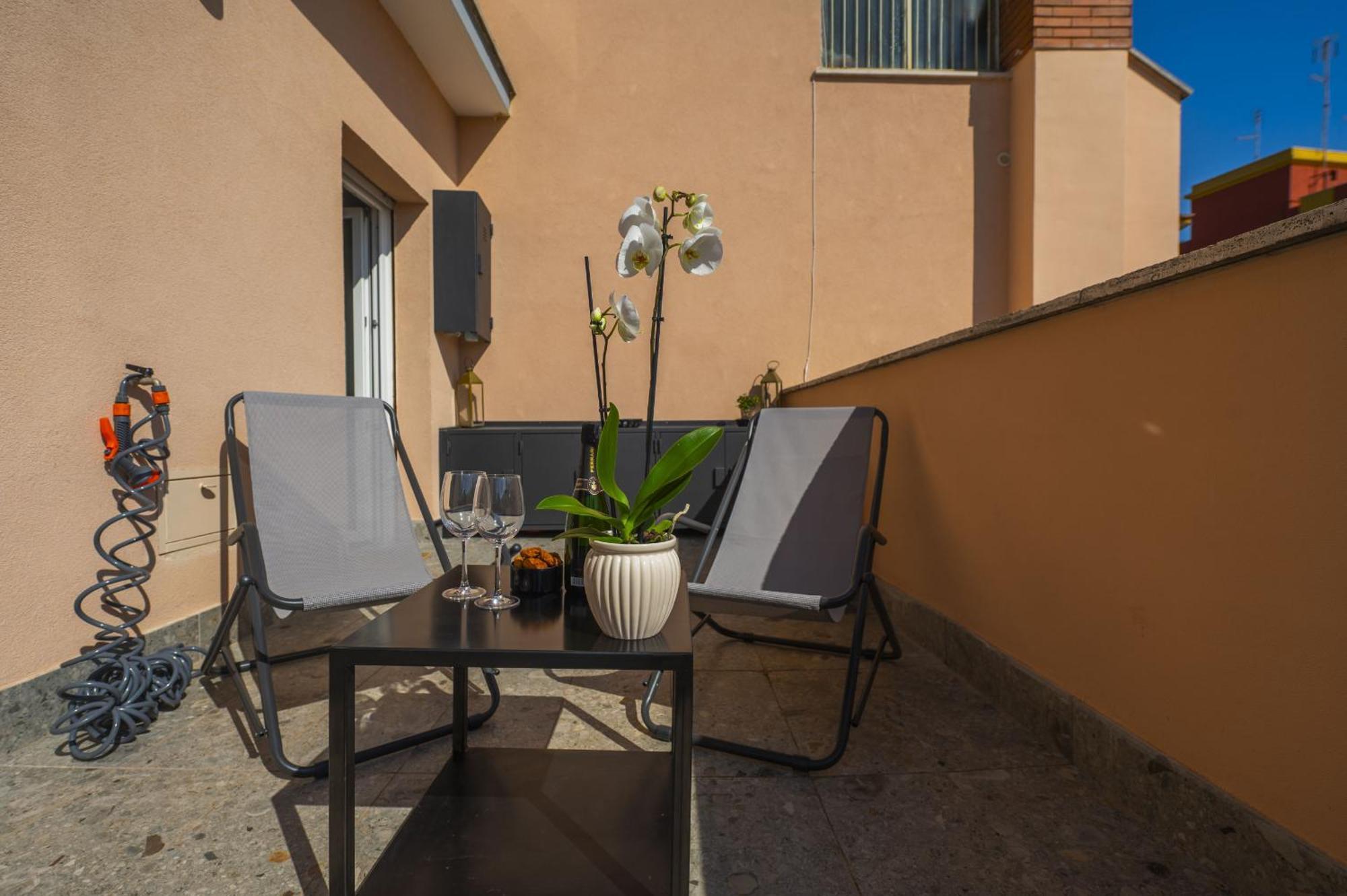 Terrace By St Peter * Rome