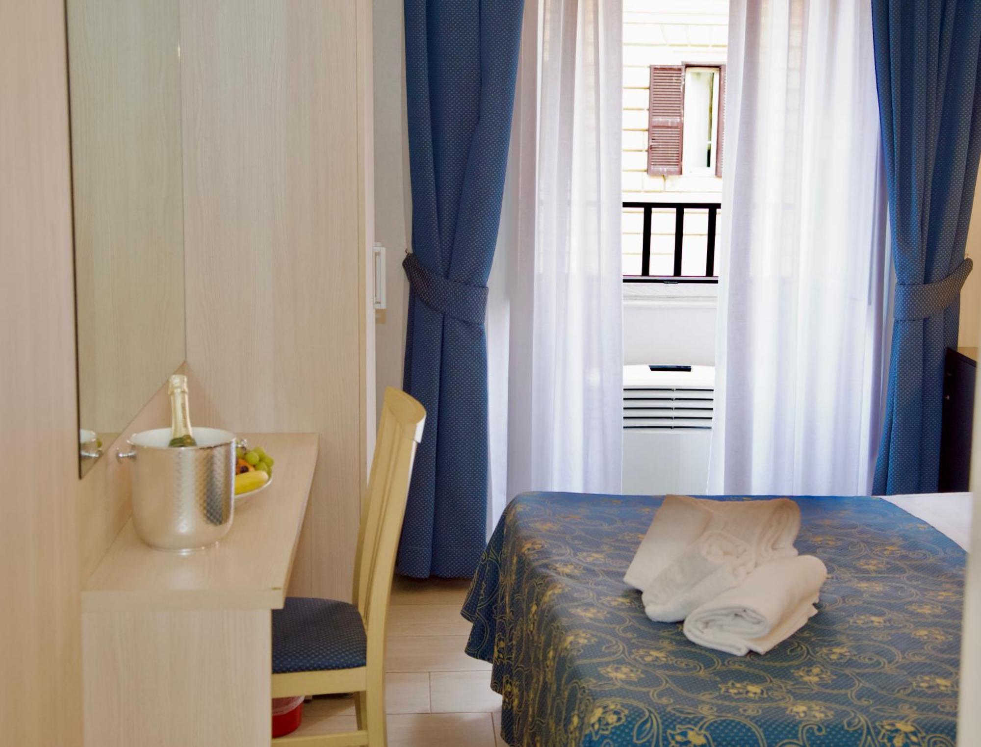 Marechiaro 2* Rome