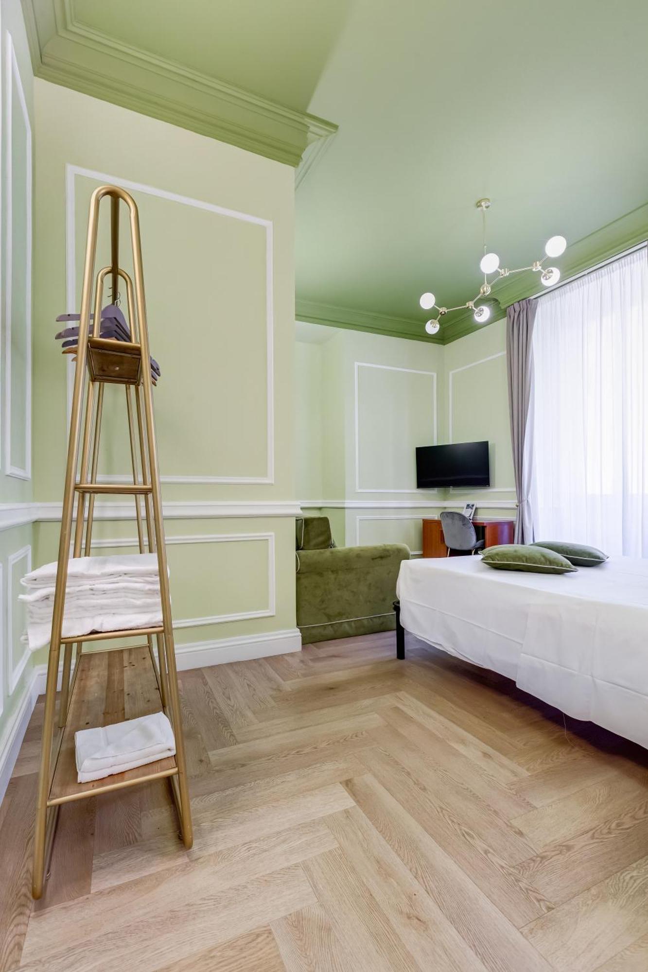Hold - Luxury Bed & Breakfast Rome