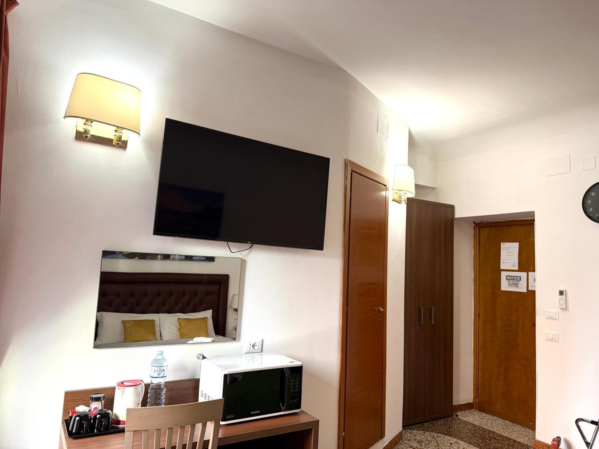 Grand Gaeta Guest house Rome