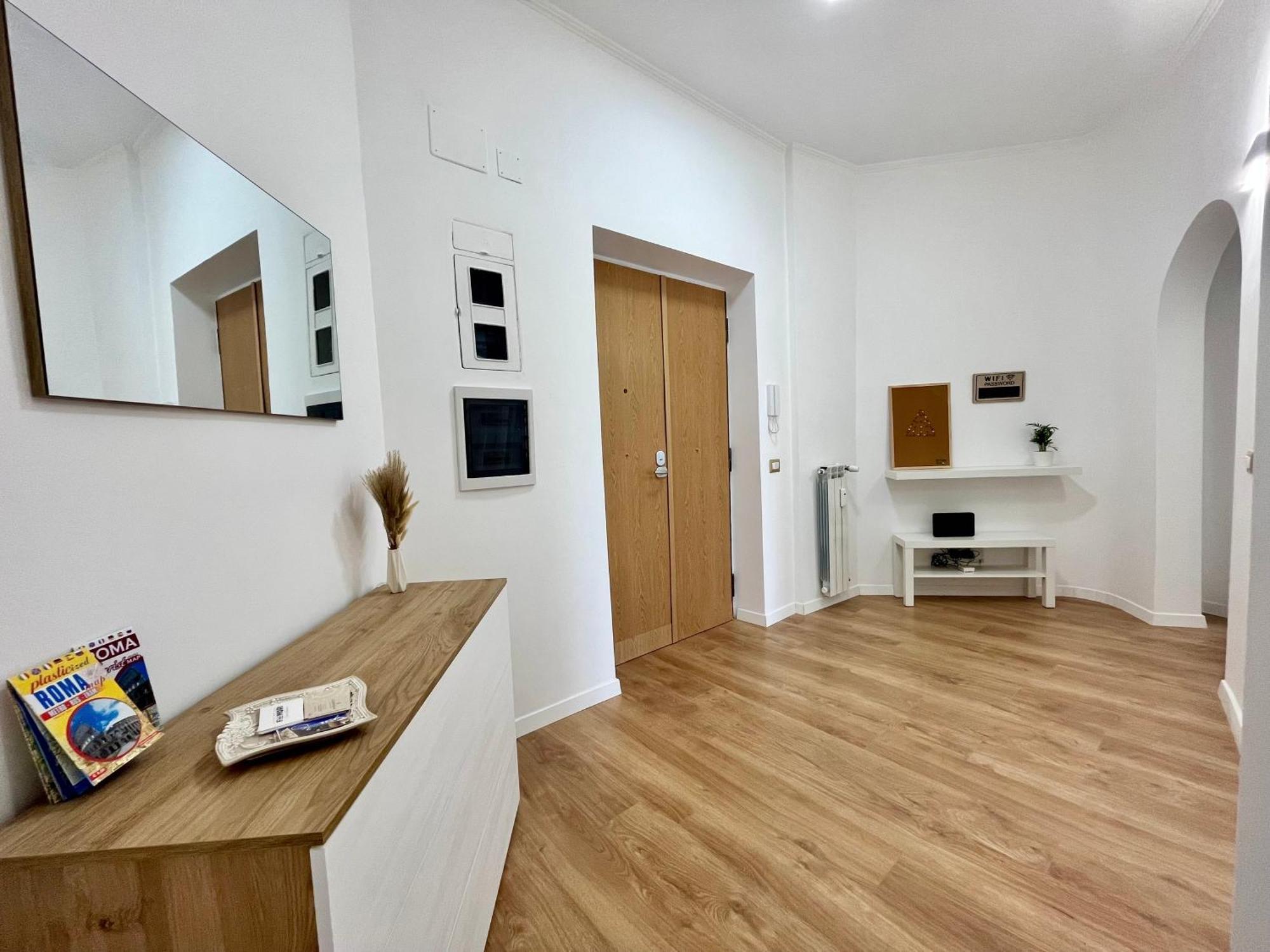 Pyramidhouse - 100mq With View - 2km From The Colosseum Appartamento Roma