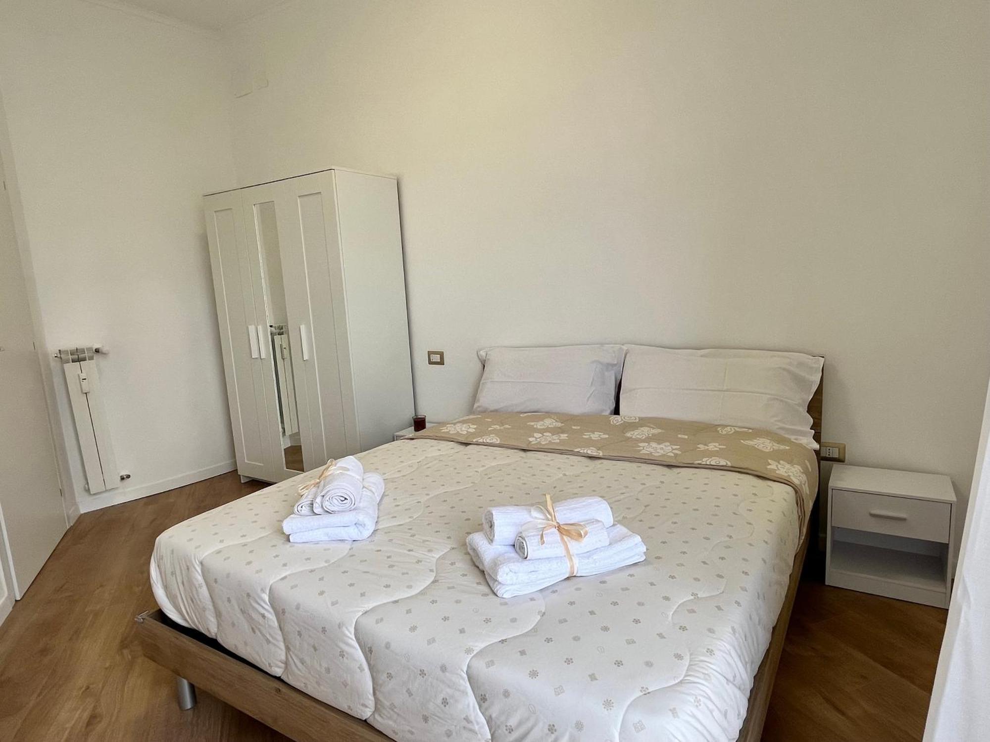Pyramidhouse - 100mq With View - 2km From The Colosseum Roma