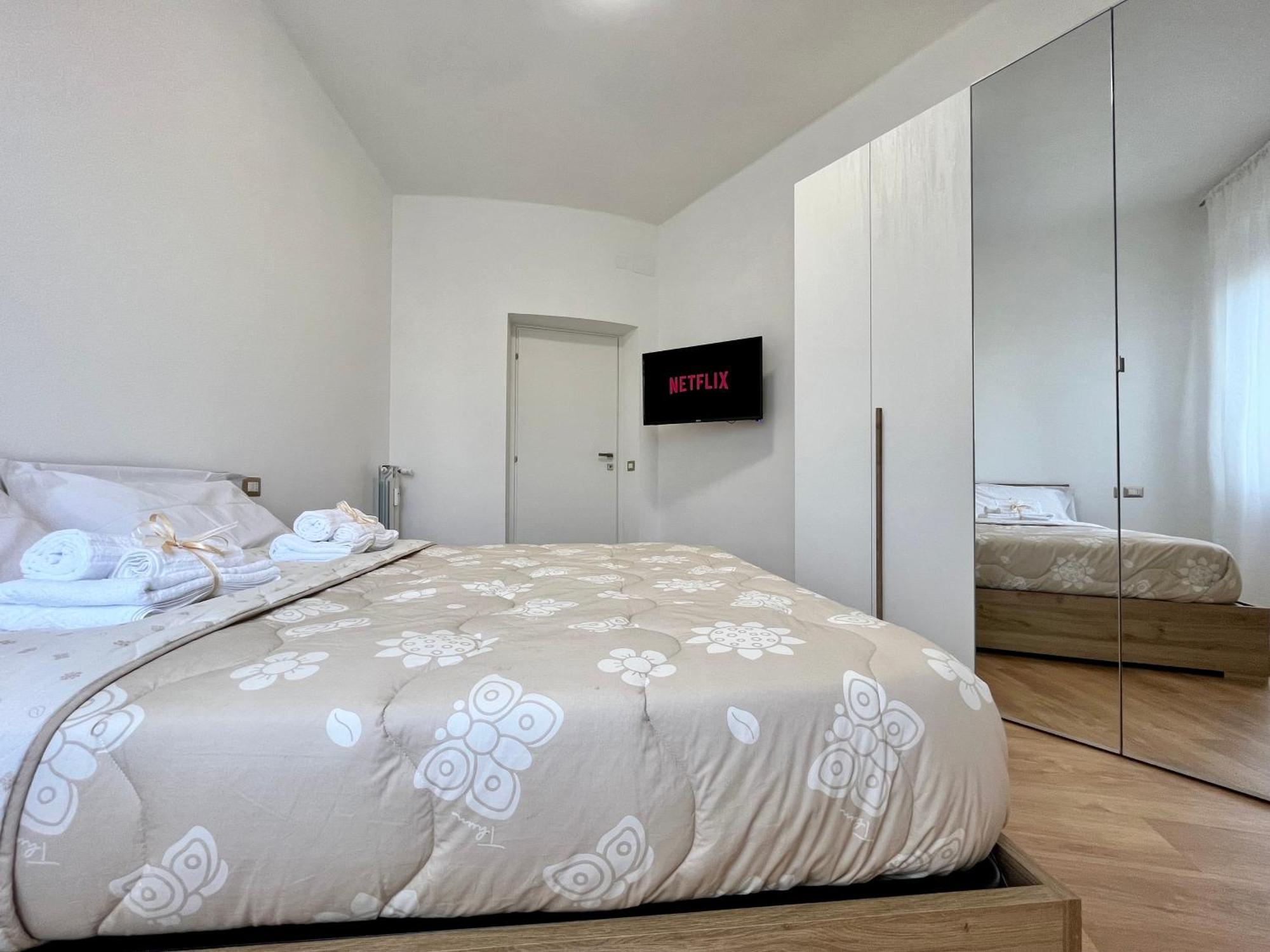 Appartamento Pyramidhouse - 100mq With View - 2km From The Colosseum Roma