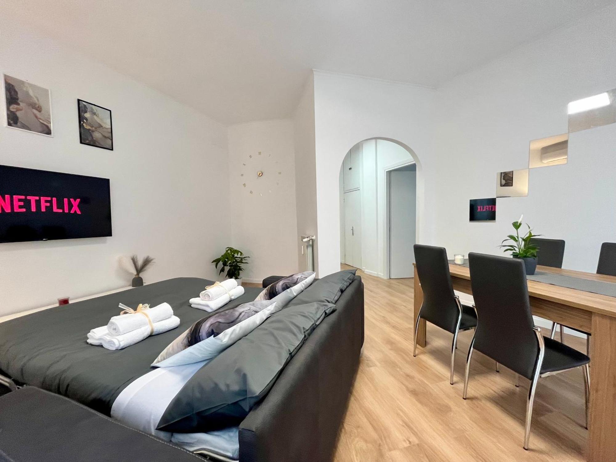 Appartamento Pyramidhouse - 100mq With View - 2km From The Colosseum Roma