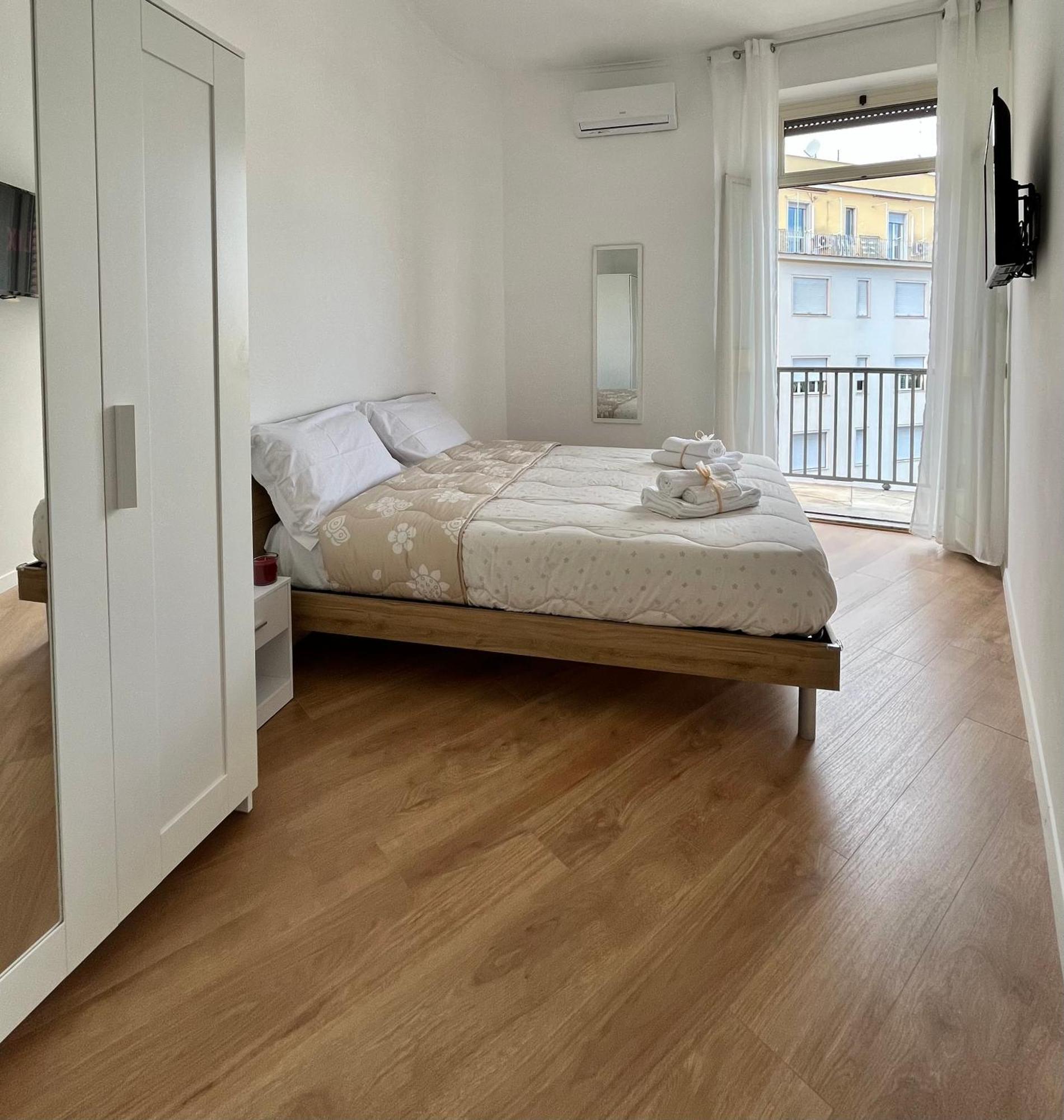 Appartamento Pyramidhouse - 100mq With View - 2km From The Colosseum