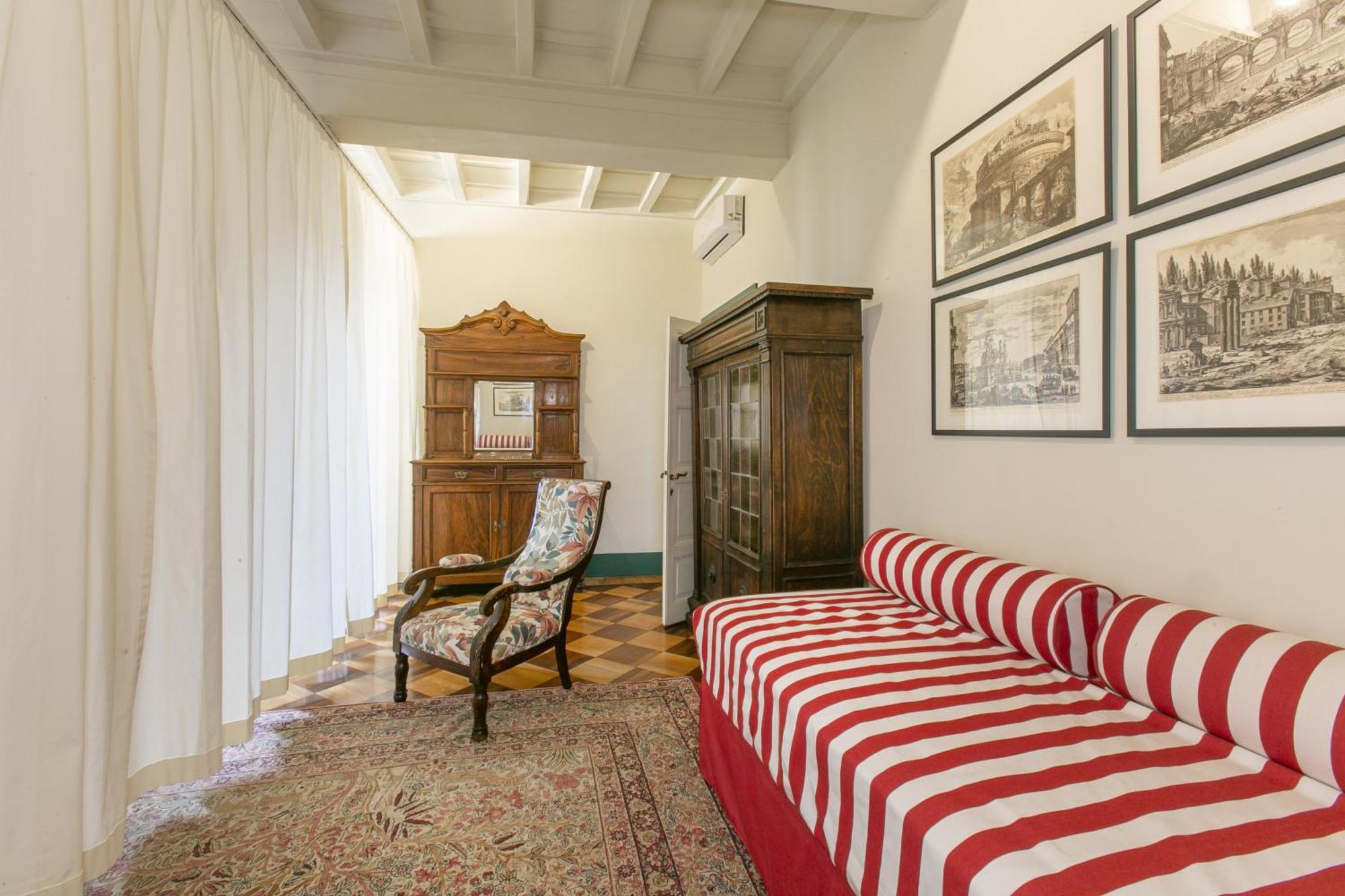 Pantheon Palazzo Nari #12 Casa Flacchi * Rome
