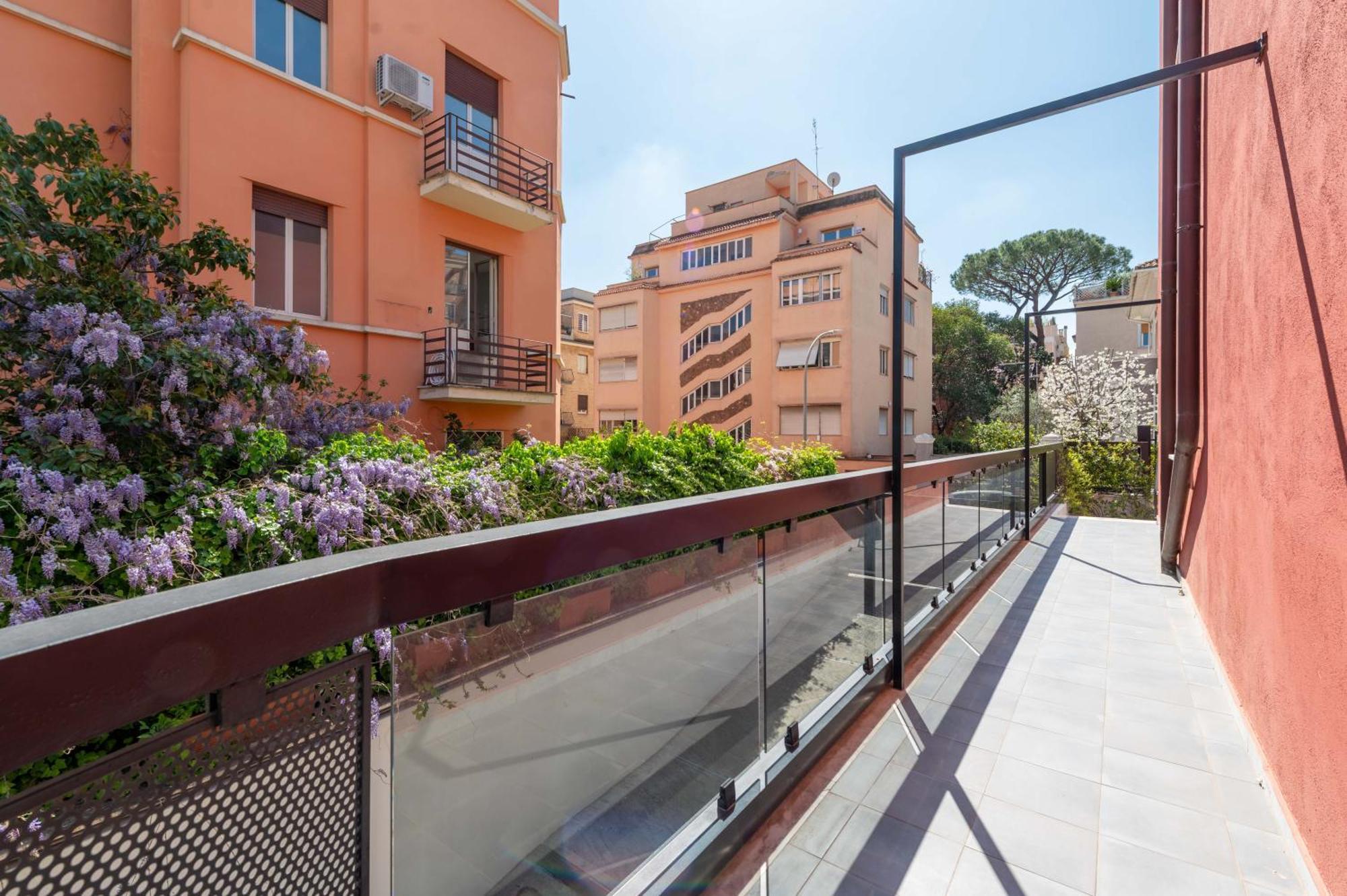 Loverhome 3 Apartment *