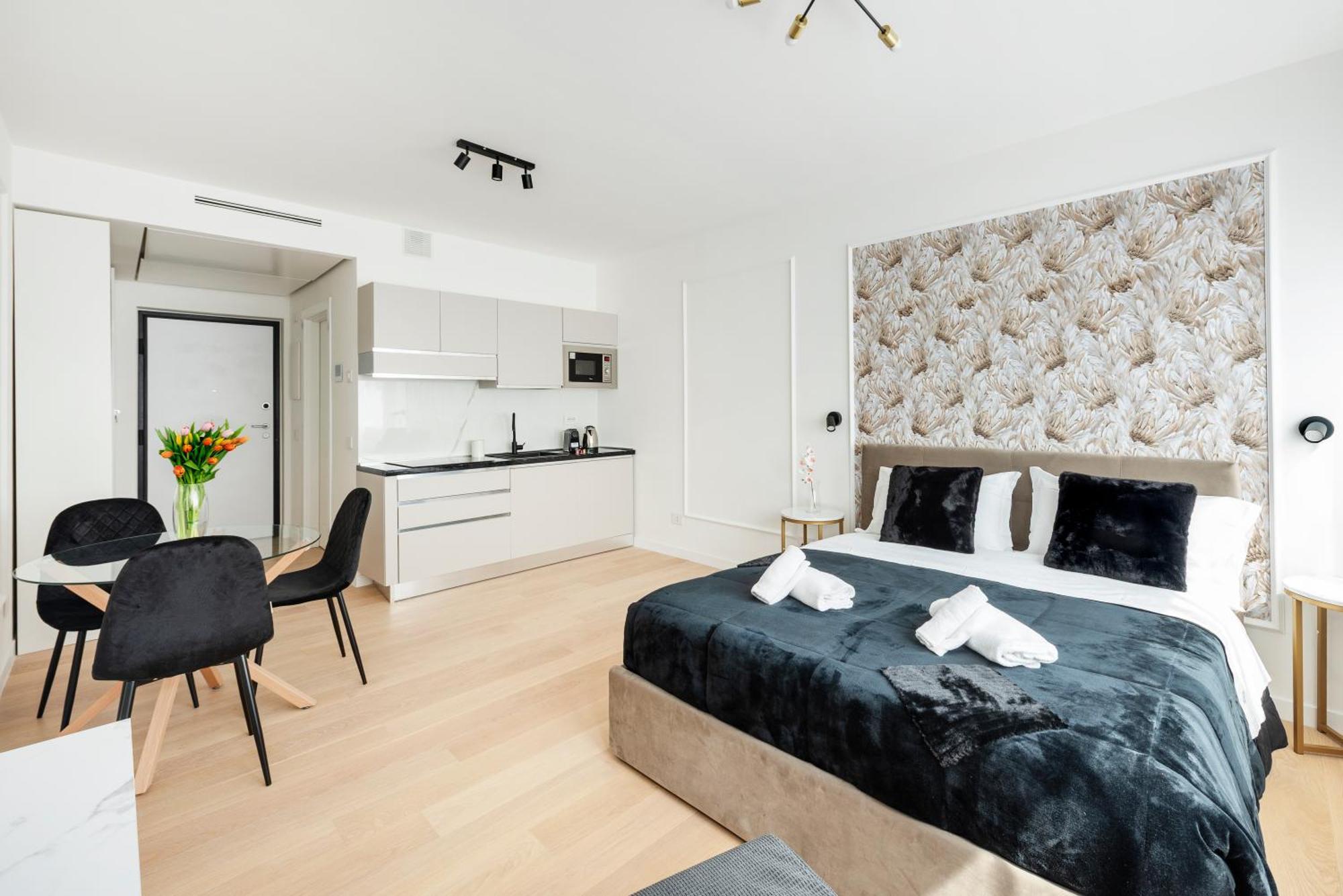 Black Colosseo Guest house *